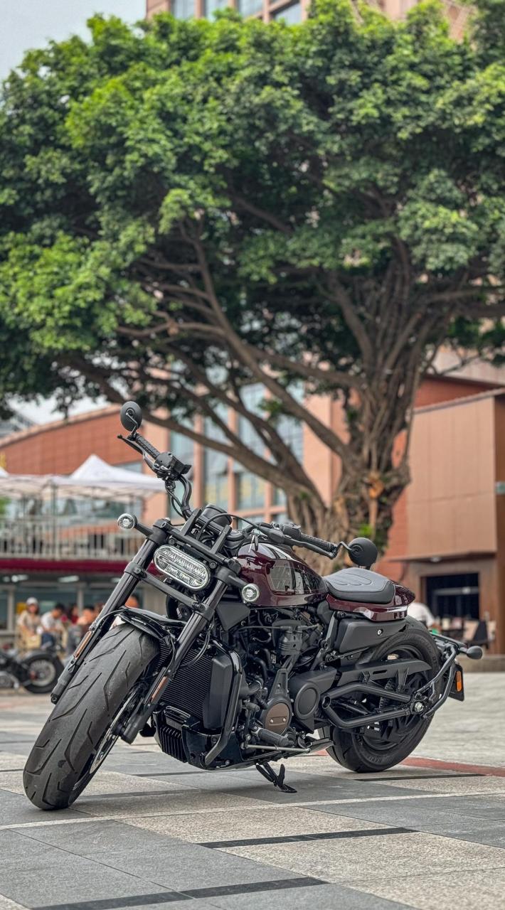 哈雷 运动者1250ss.