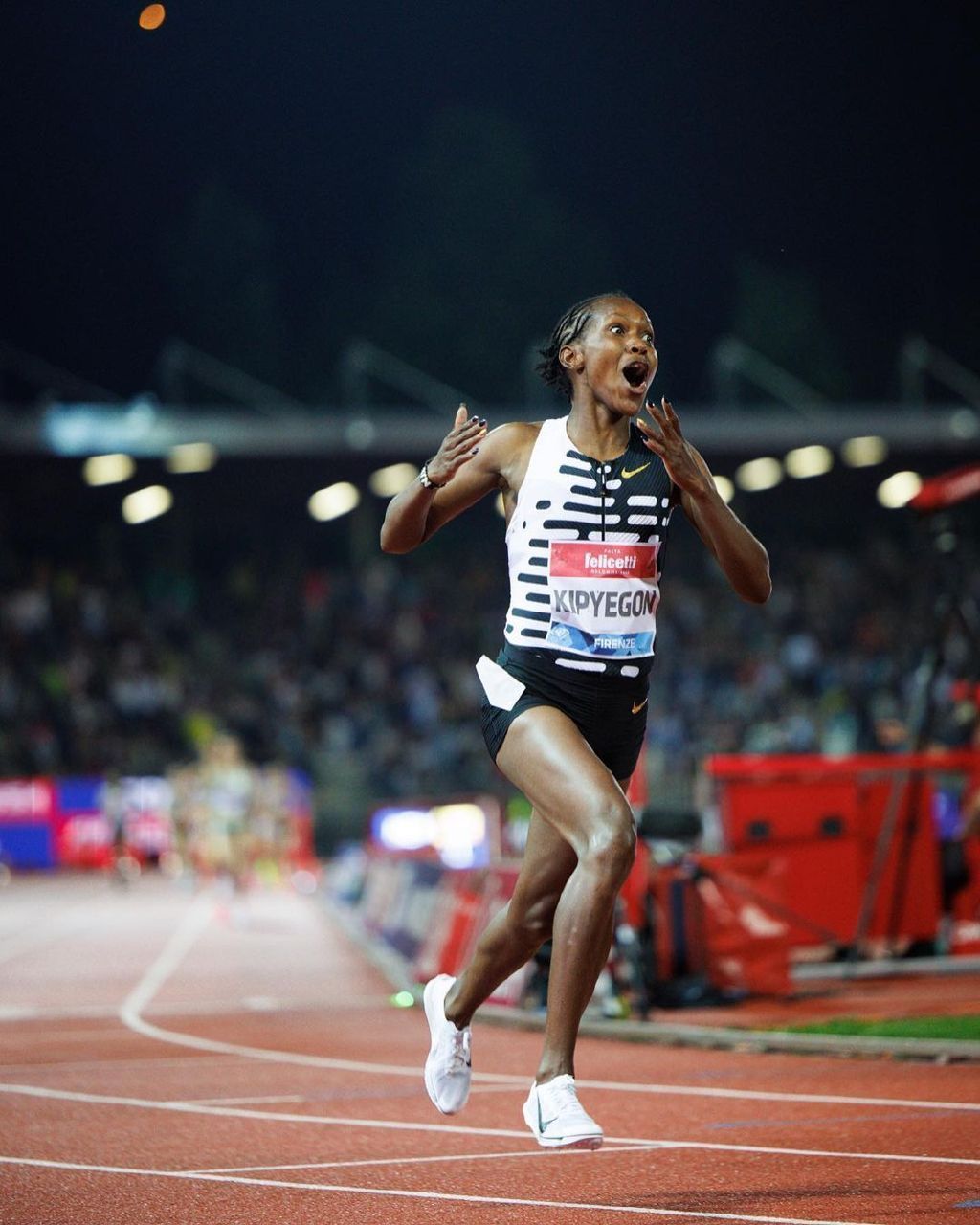 基普耶贡打破女子1500米世界纪录#  93世界田联钻石联赛佛罗伦萨站