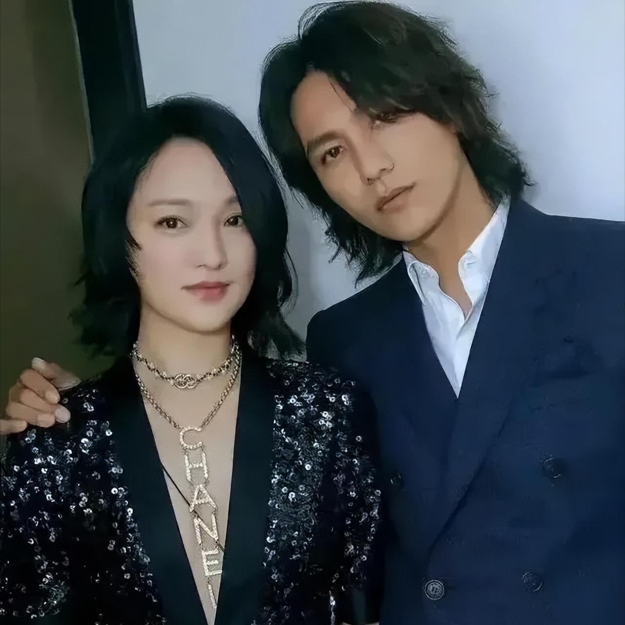 在拍摄电视剧《脱身》时,陈坤和万茜有一场亲密戏.