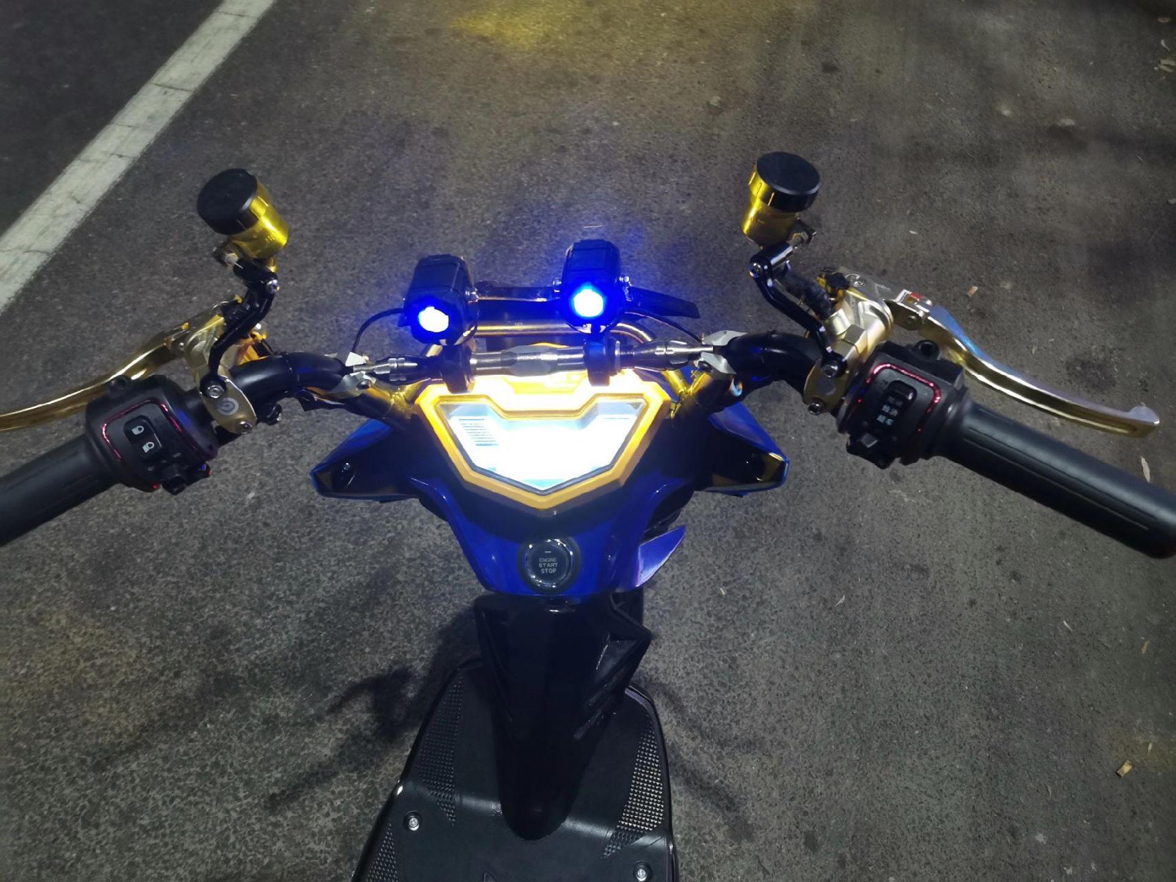 极客战狼(爱玛)~裸车2200米 带6个土豆~2600米(带充电器)  兰德7255