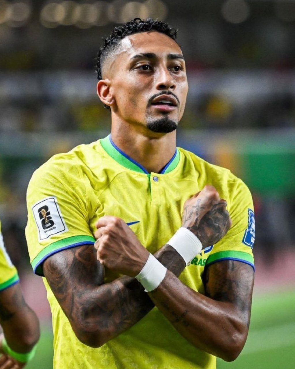 拉菲尼亚首发出战巴西对阵哥伦比亚的比赛.#巴萨##至死不渝红蓝魂