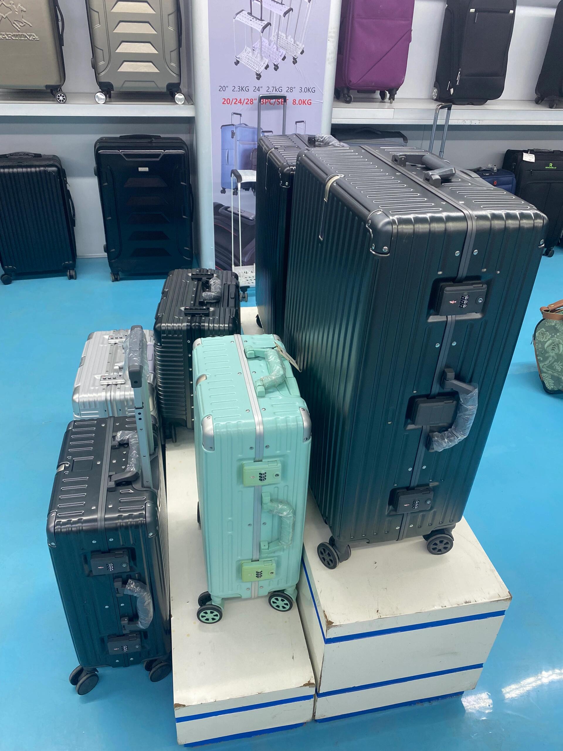 18寸行李箱多大 45*26*46cm