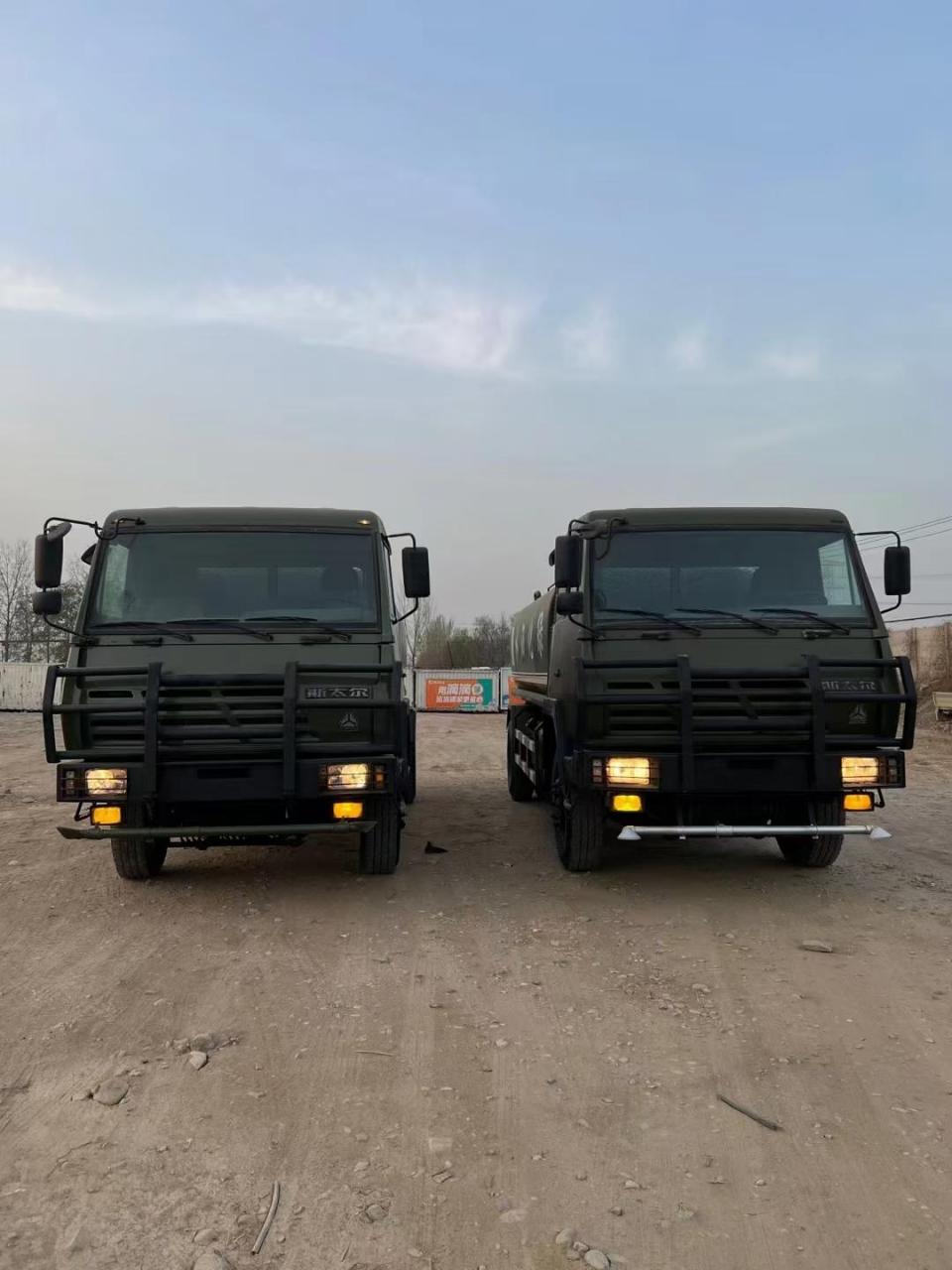 两台斯太尔266十七吨洒水车 六缸重汽发动机,带后桥差速锁, 纯新加厚