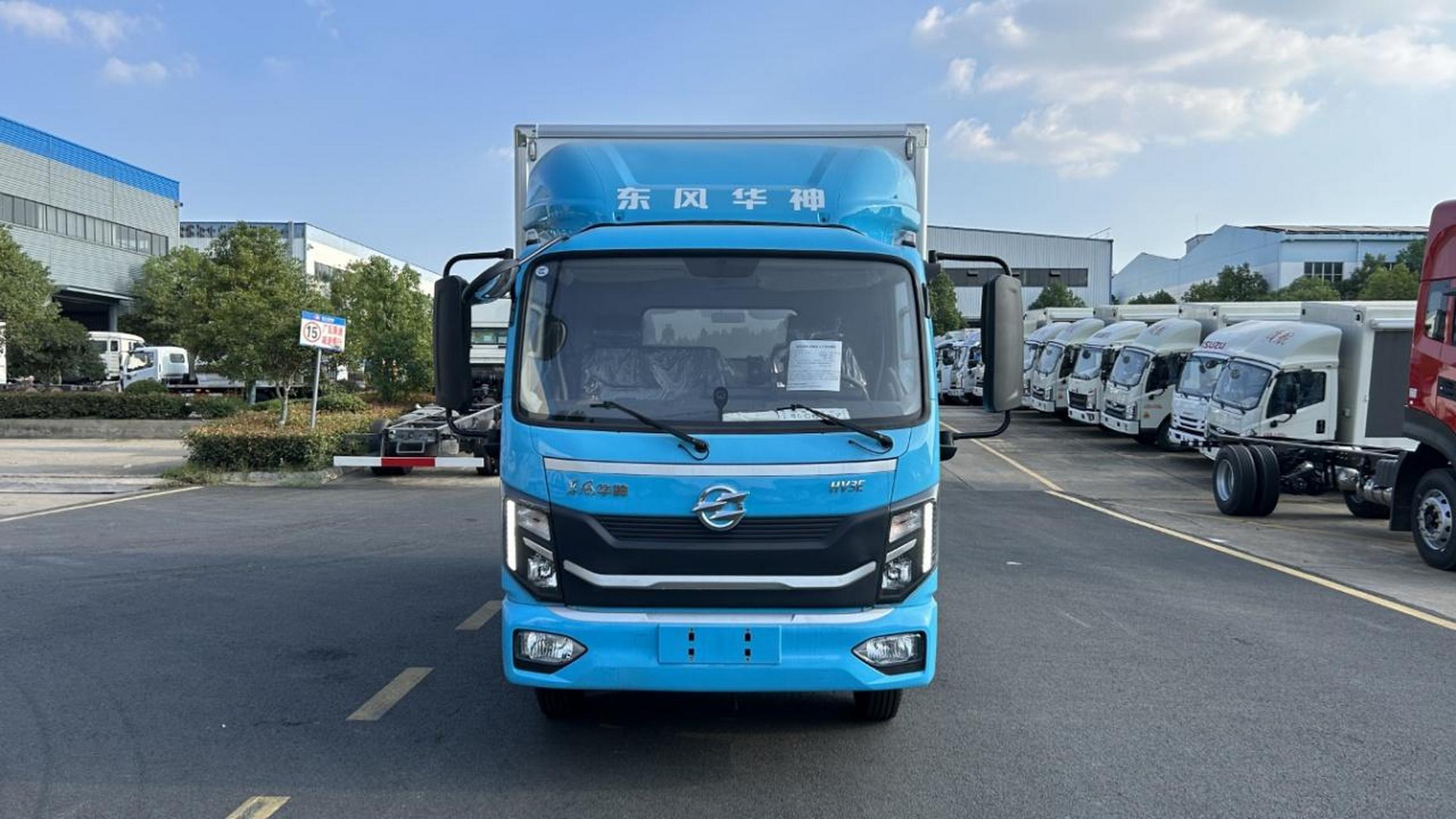 8年40万公里超长质保的 华神牌hv3e 尊悦纯电动4.