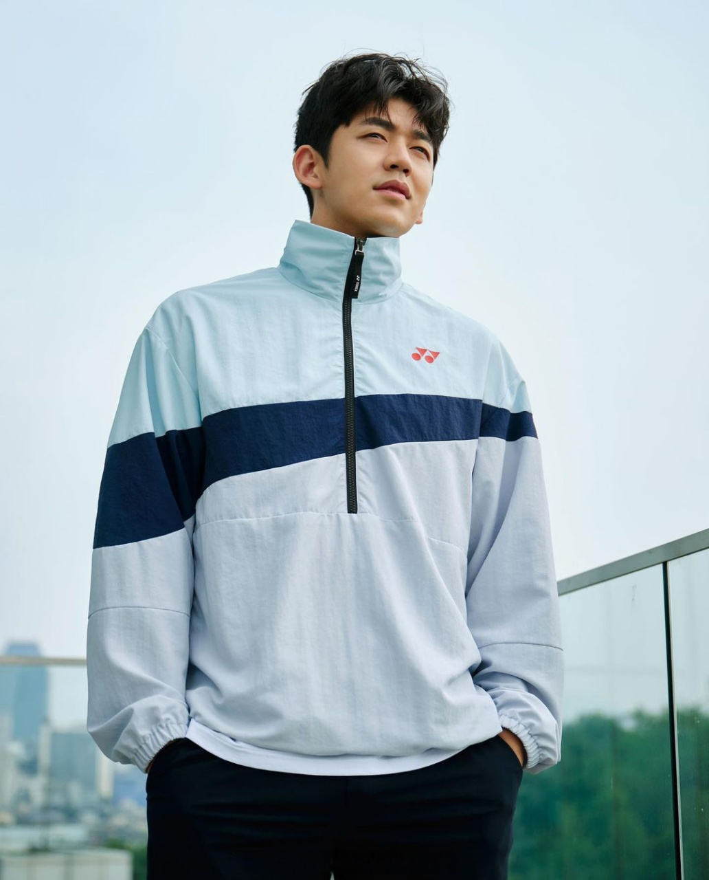 这样的龙大看起来还老吗?