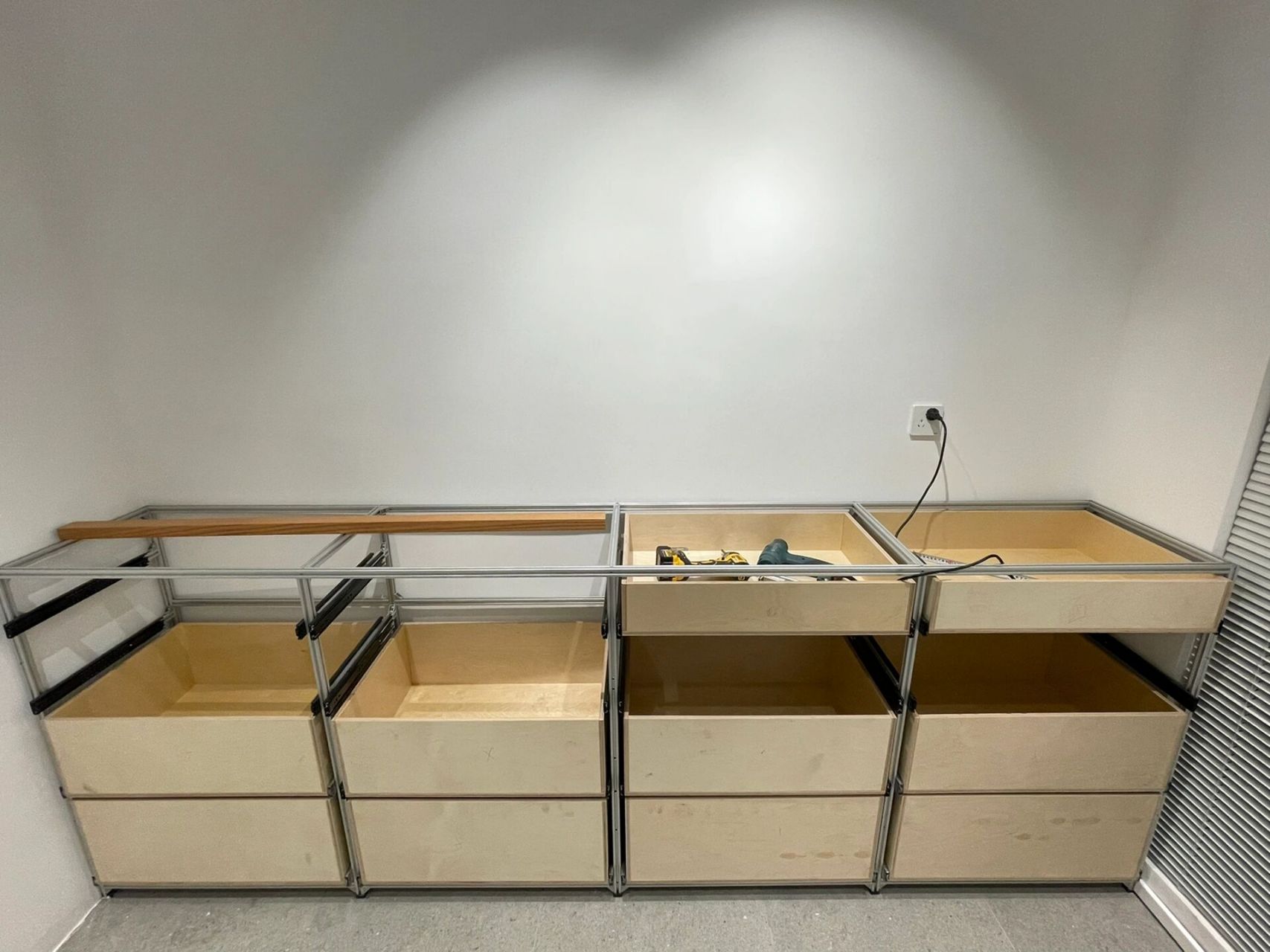 铝型材斗柜进度66.