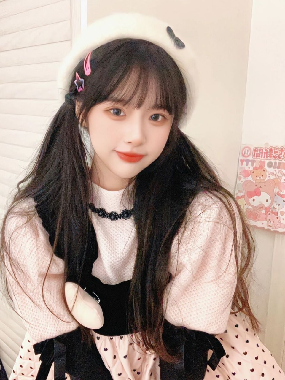 今天试试双马尾#修图# #颜值# #头像分享# #壁纸# cn:鱼是不是喝醉了