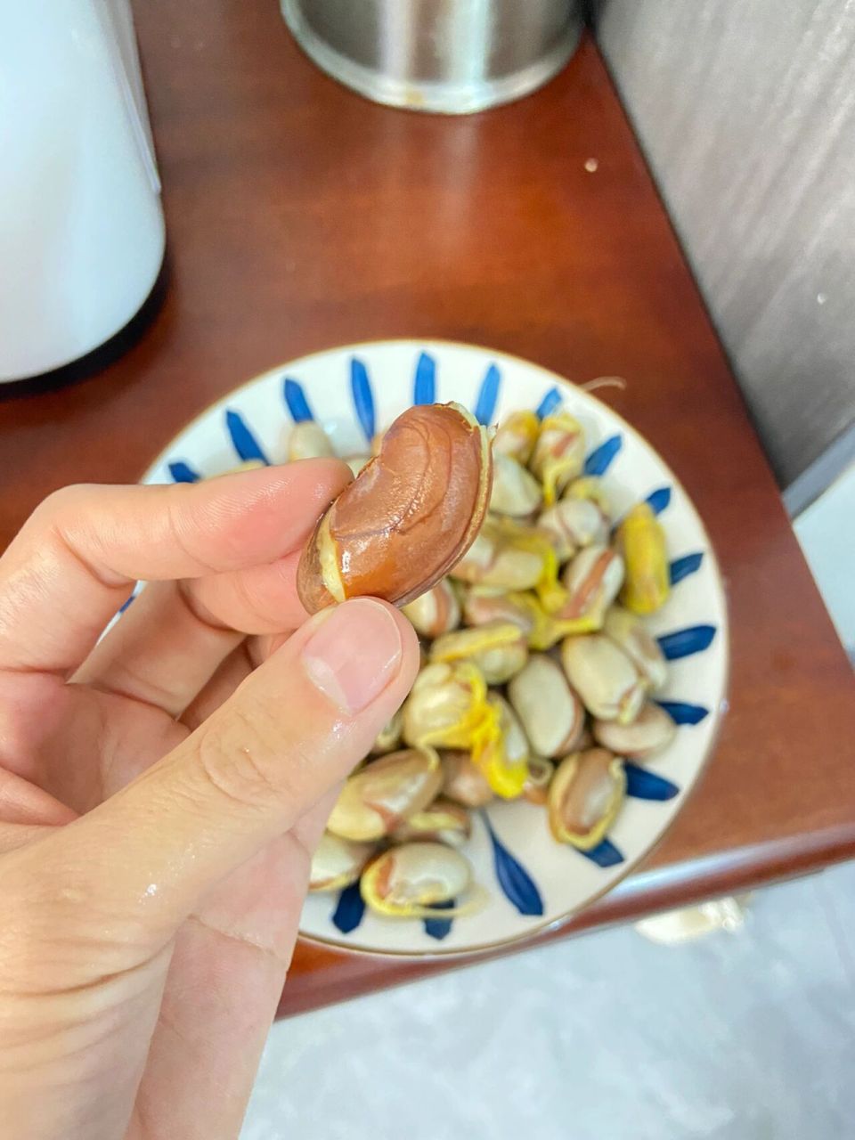 水煮菠萝蜜核～ 16615菠萝蜜核洗干净 我懒我没洗,直接剥出来就丢