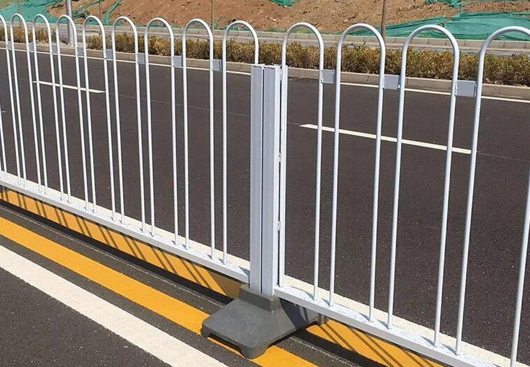 京式护栏市政道路交通护栏围栏公路安全栅 京式护栏市政道路交通护栏