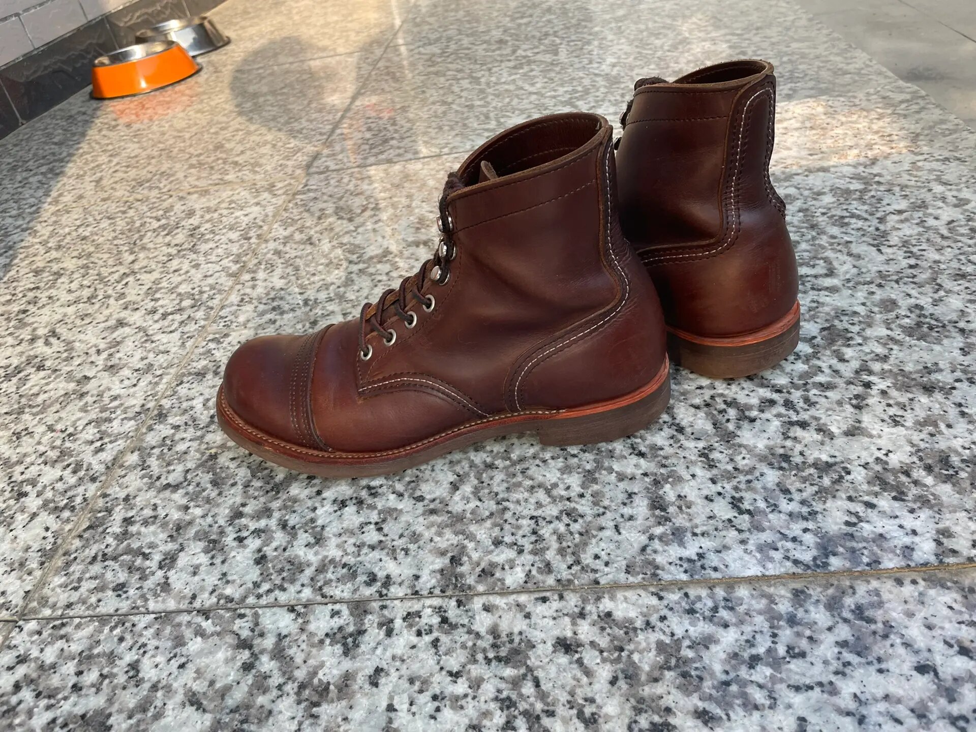 西部鞋神8111一年半左右旧化 前前后后穿过十几双靴子了,想着也发一下