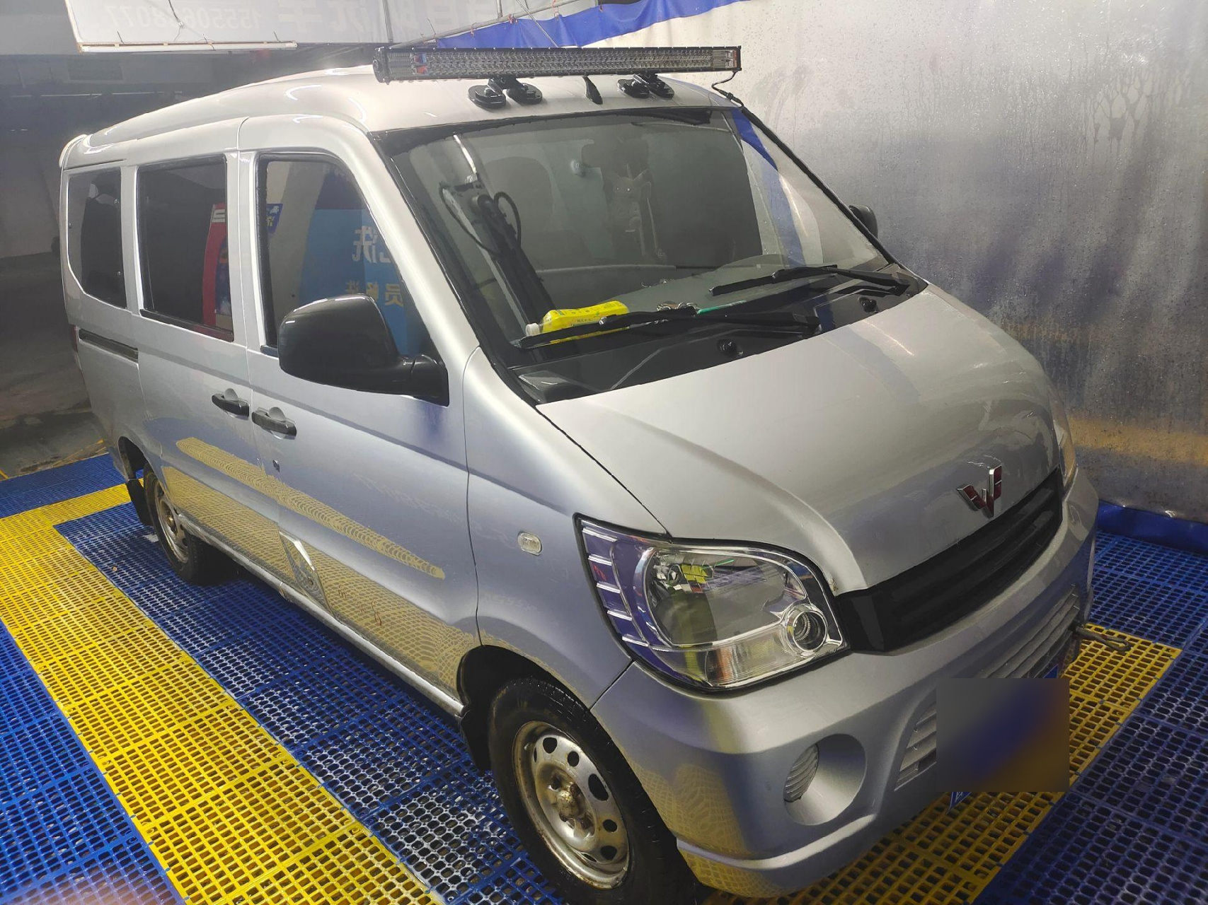 新五菱之光6390 2011年7月份登记启用,车况板正,发动机变速箱巅峰状态