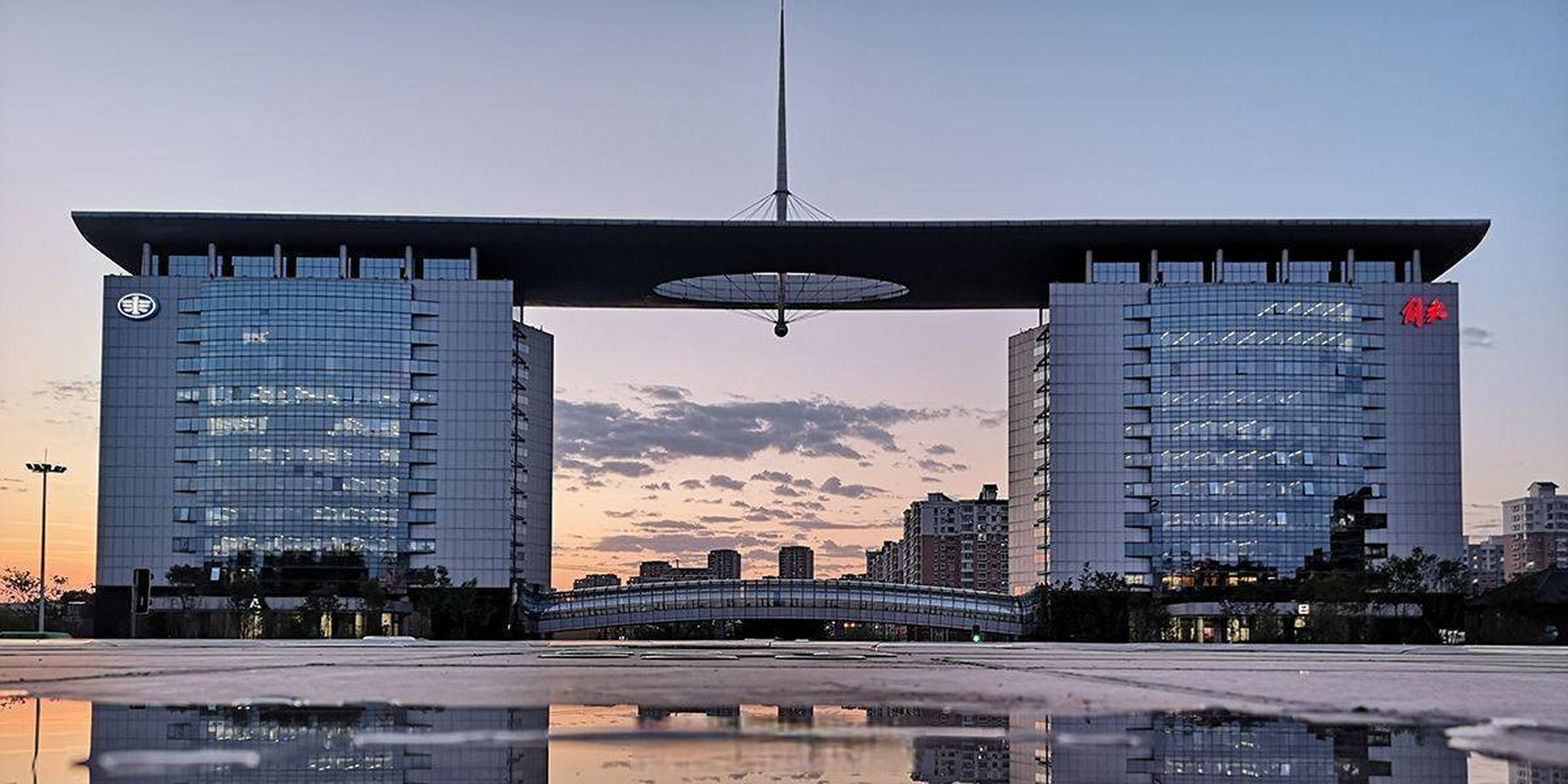 97% 2023年4月,一汽解放共计销售整车21,022辆,同比增长154.