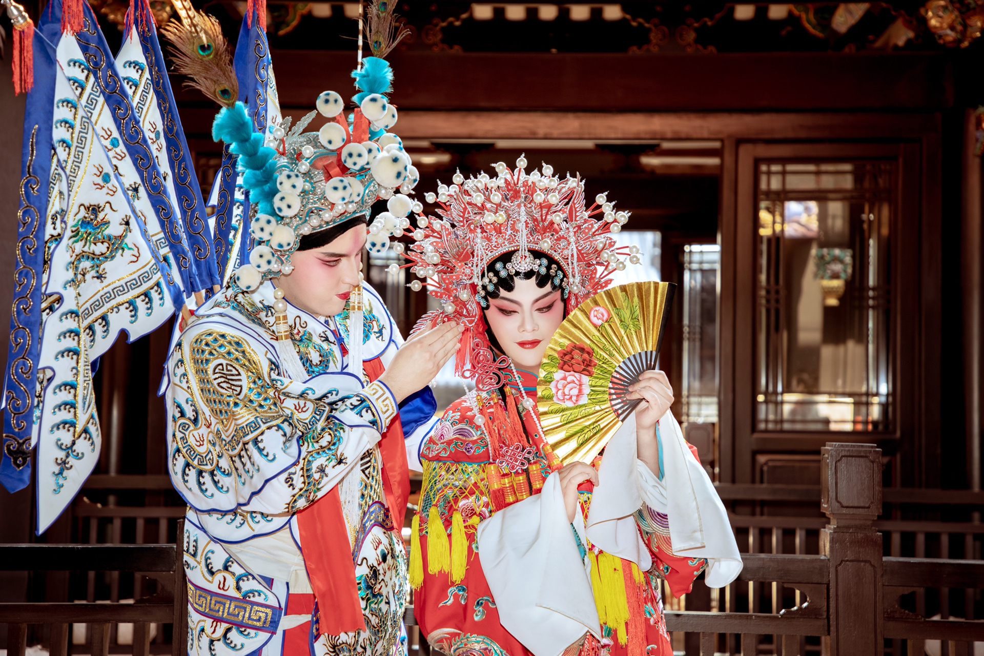 两位小哥哥的特色戏曲粤剧造型你喜欢吗 艺术无国界 67外国小哥哥大