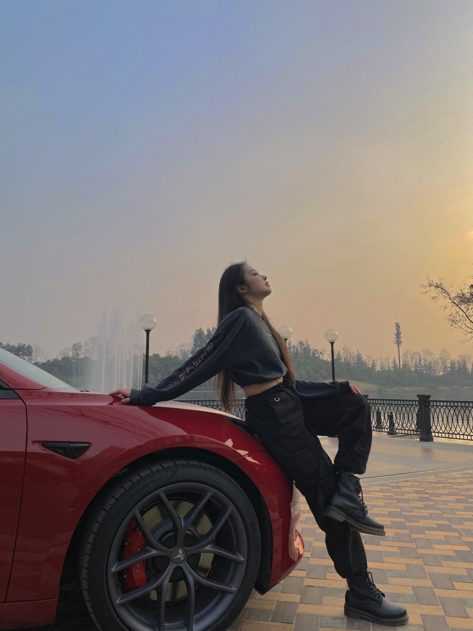 车内拍照姿势|这样拍!才够酷女孩!