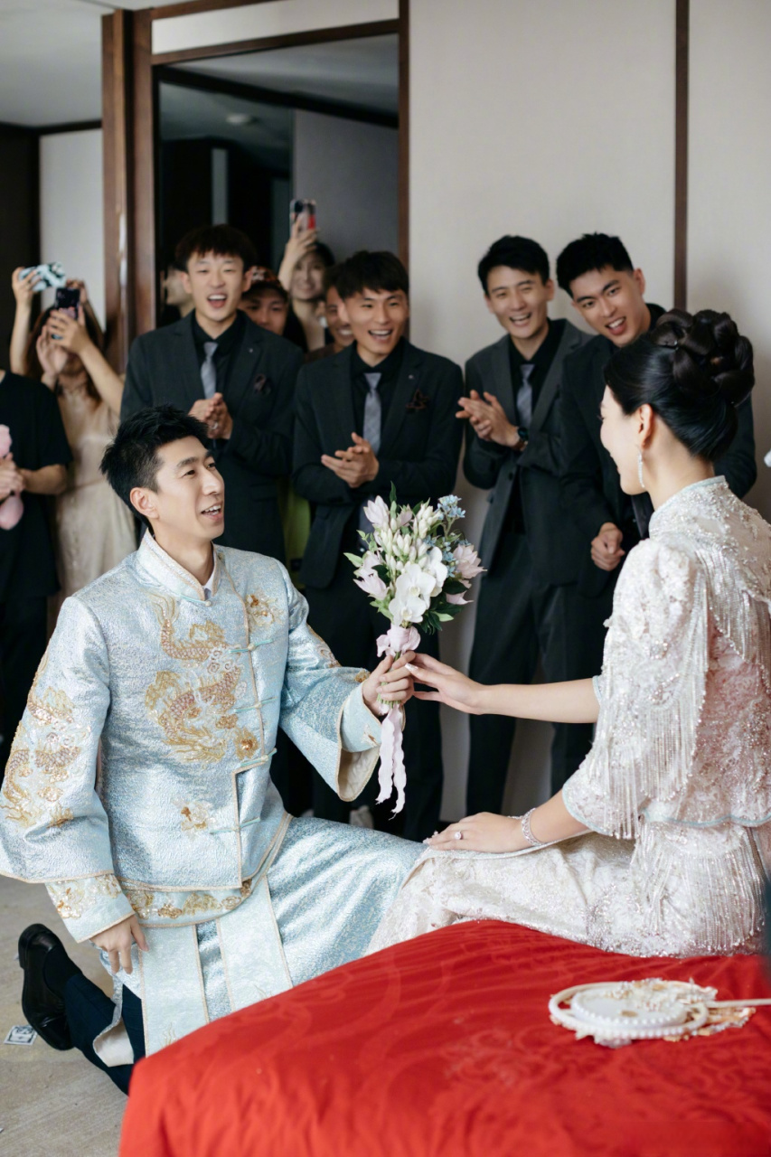 赵帅郑姝音婚礼# 今年6月,奥运冠军@跆拳道赵帅 @郑姝音 宣布结 ,,"