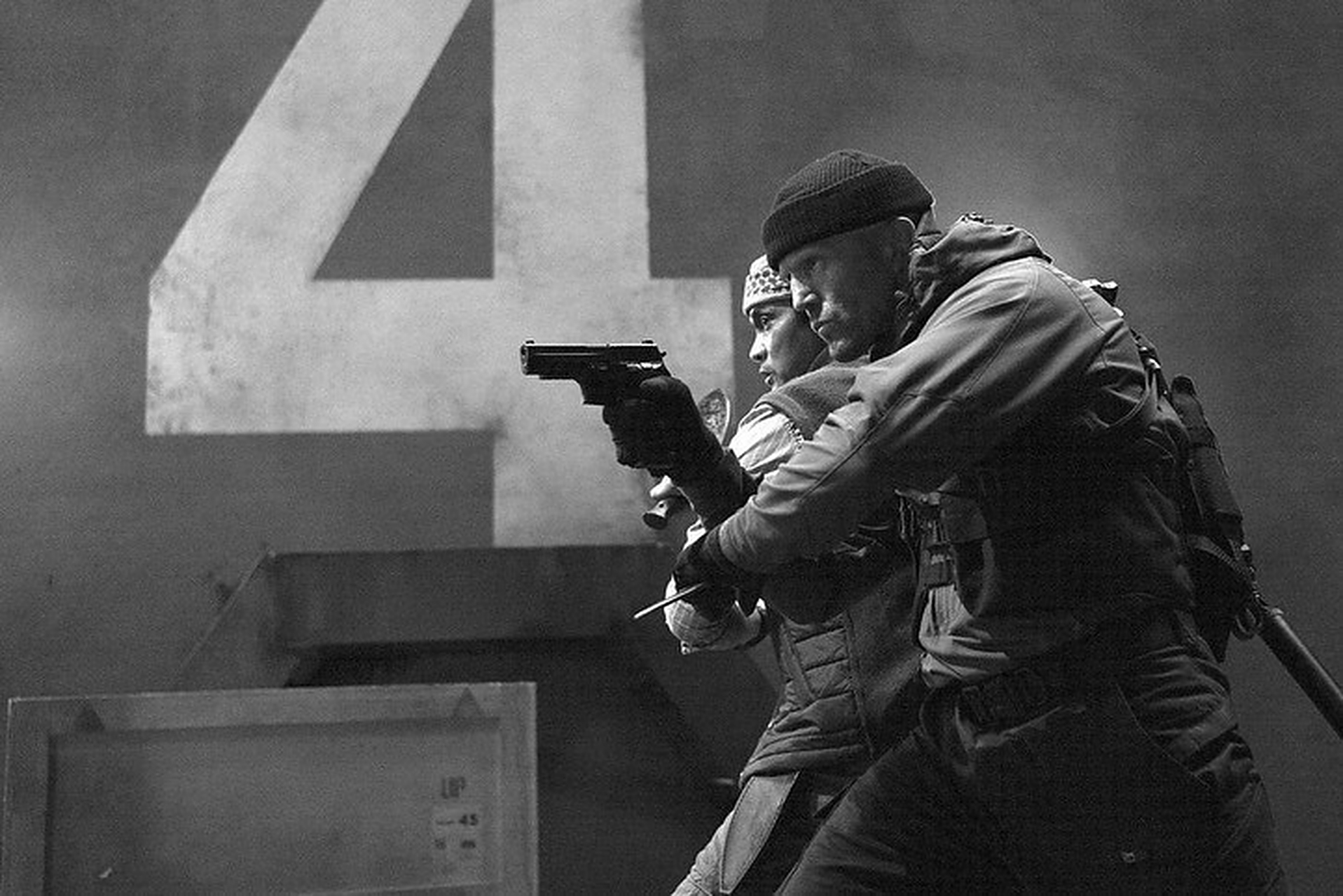 动作大片《敢死队4》新片场照曝光,杰森·斯坦森和托尼·贾身手矫健