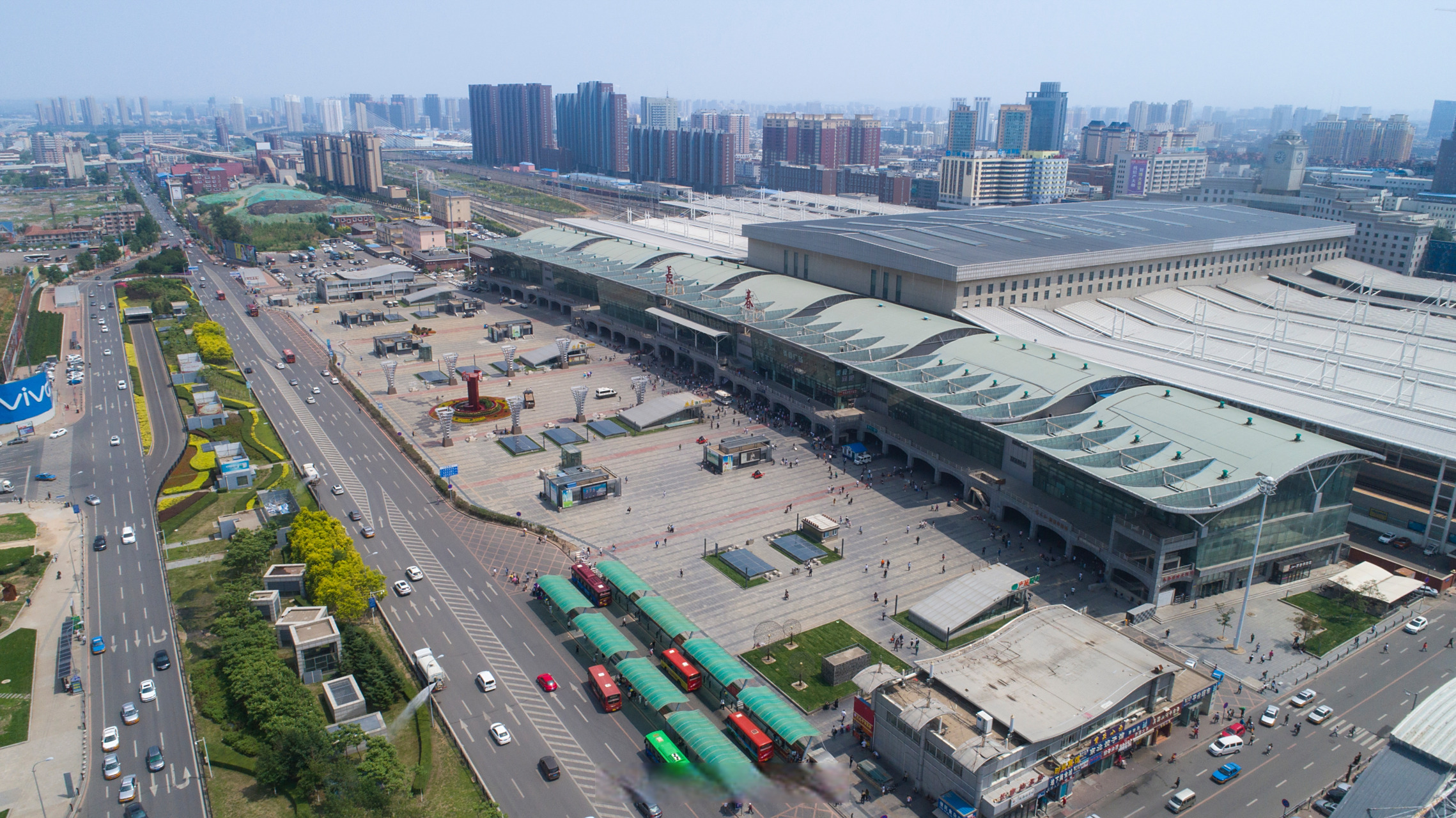 镜头里的宽城#【长春火车站北站口】长春火车站是东北地区及吉林实哪