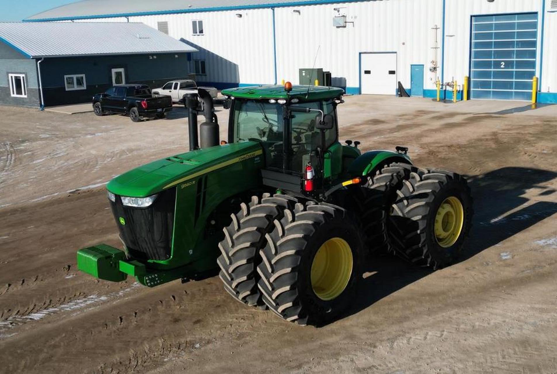 2012年约翰迪尔9560r拖拉机.