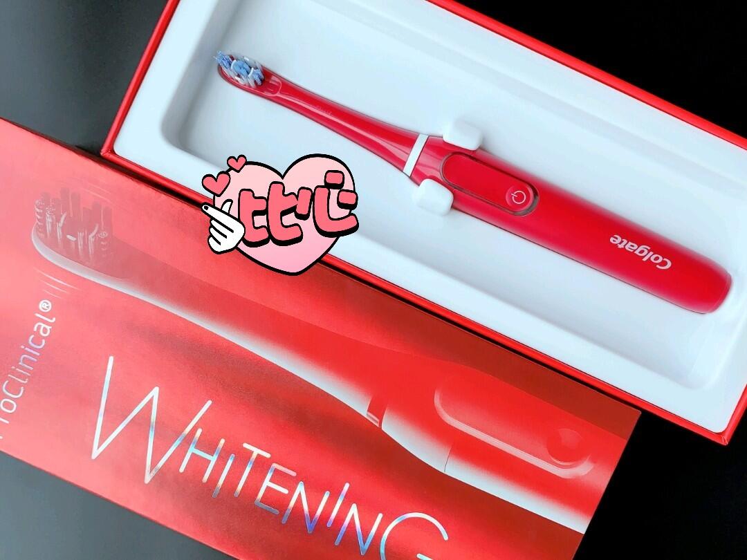 使用了之后,发现这个高露洁小红刷真的好红色牙刷 恐怖