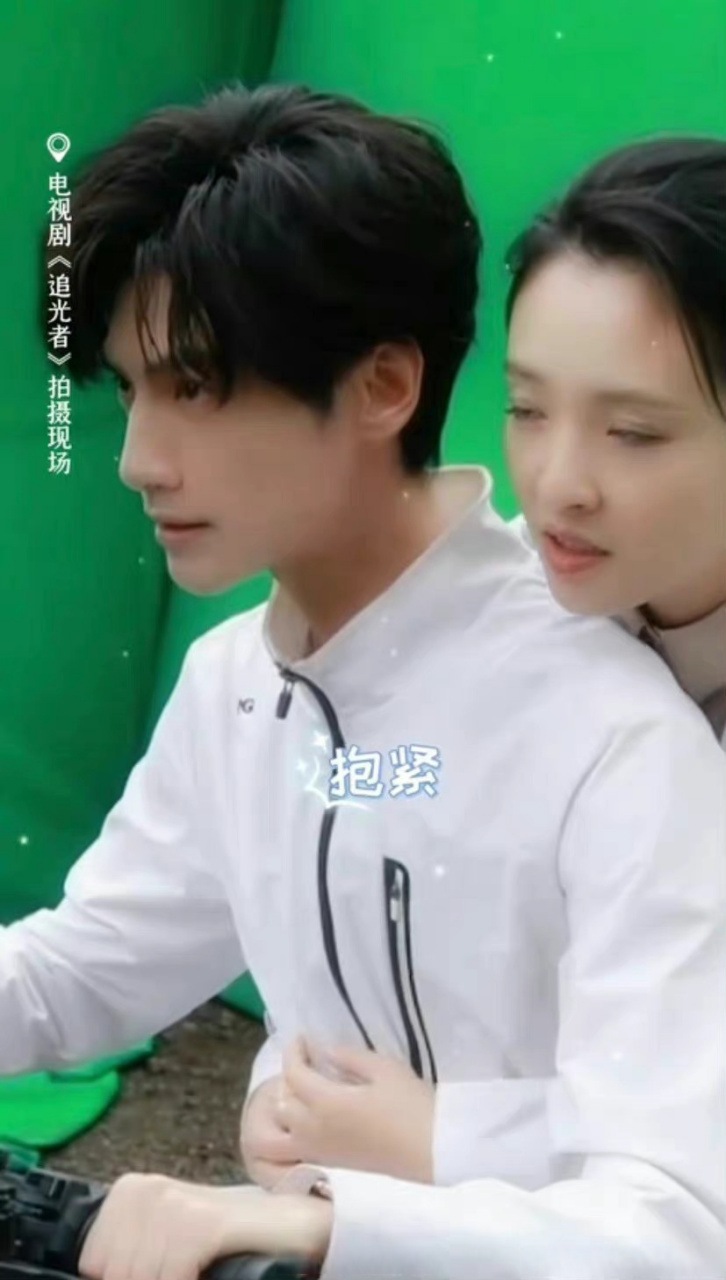 罗云熙吴倩片场搂腰花絮#罗云熙和吴倩在片场的搂腰花絮真的太甜了吧