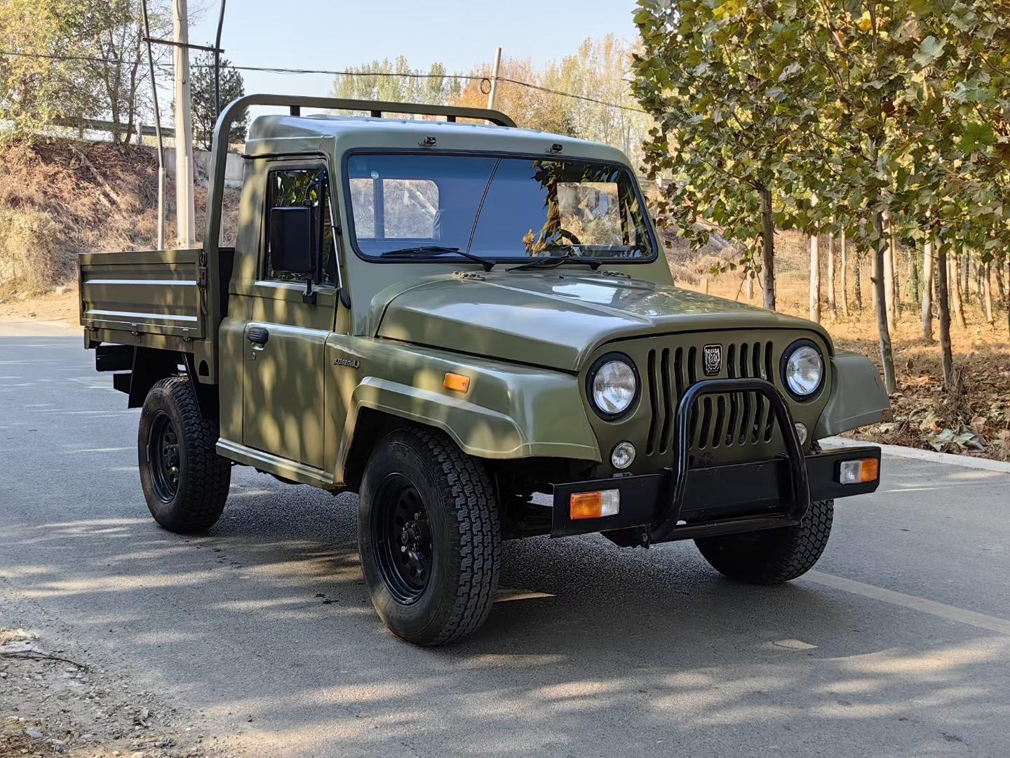 极品三开箱战旗20vaj皮卡车,克莱斯勒发动机 实表7000多公里,发变暴躁