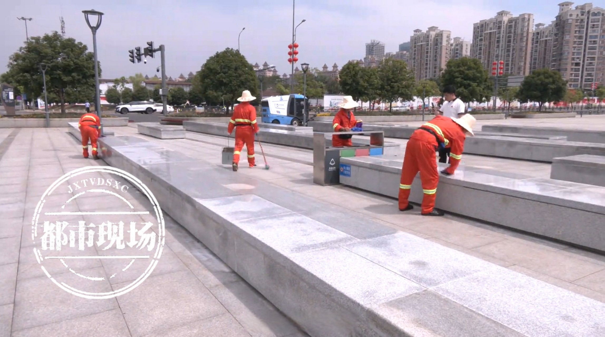 【南昌打造"席地而坐"城市客厅】今天(14日)上午,《都市现场》记者从