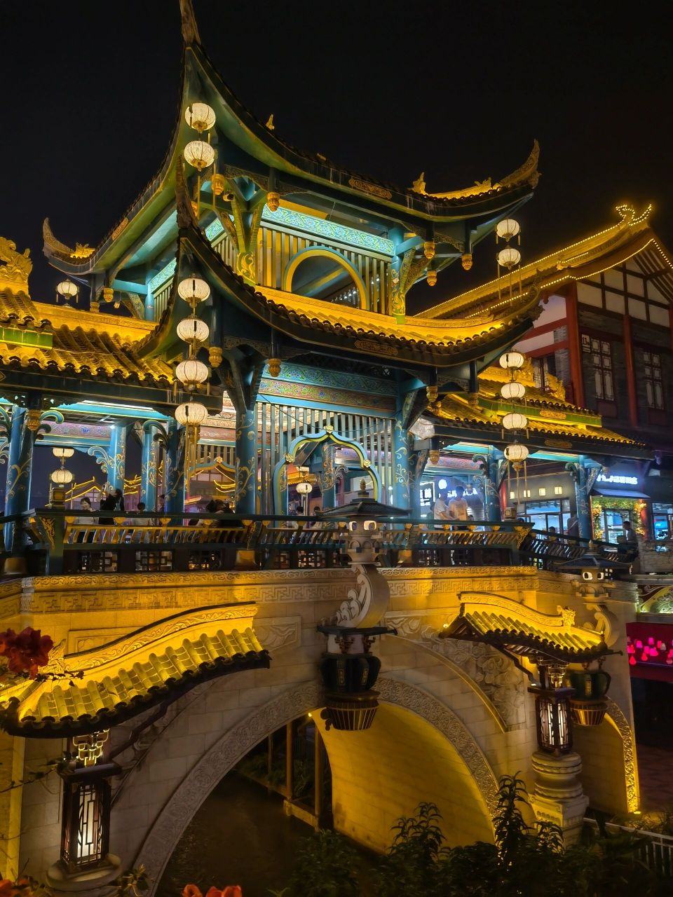 眉山大宋不夜城 如果只有2天时间,来一趟眉山水街吧!