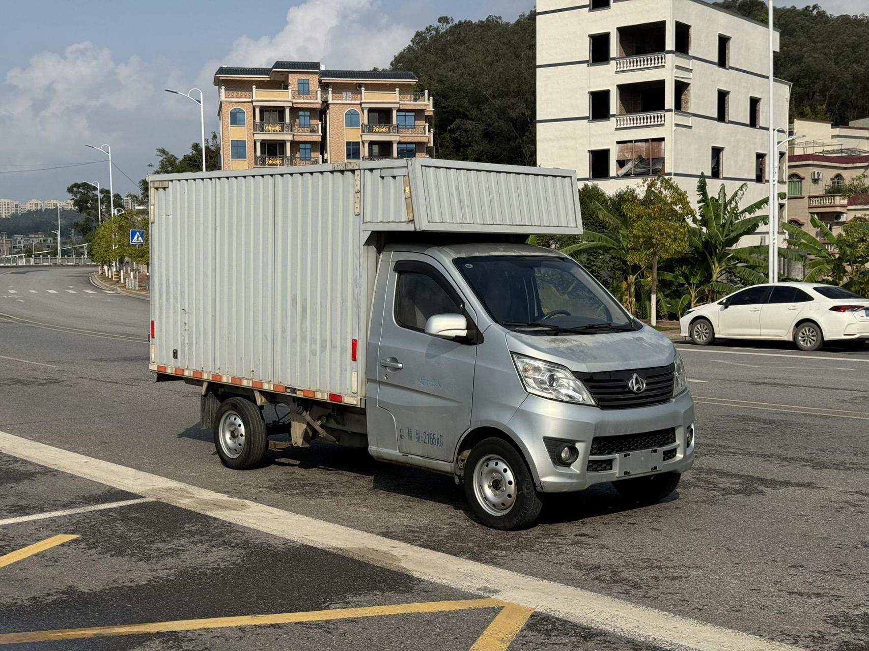 17年长安凯程星卡单排厢式货车,手动1.