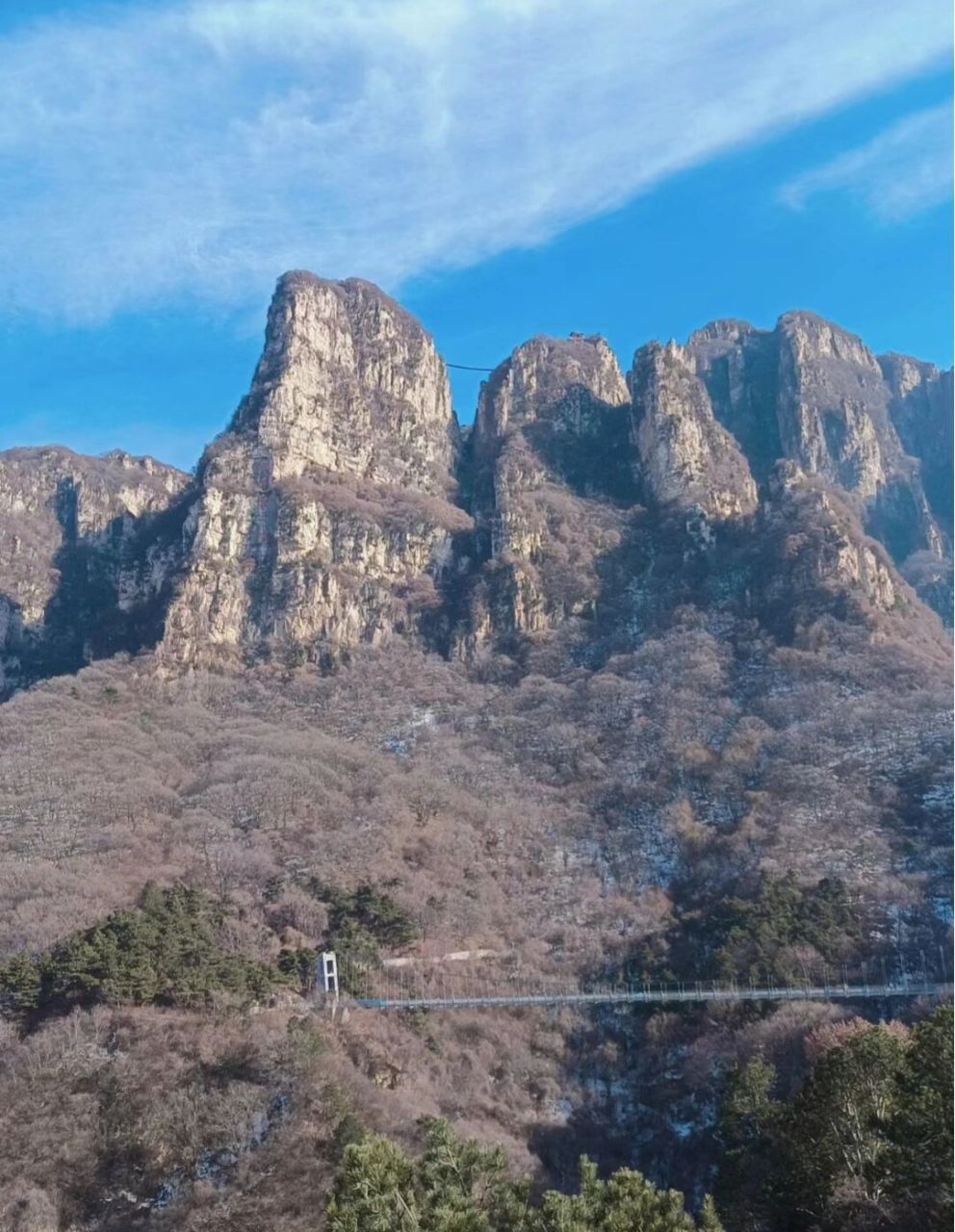 运城·永济五老峰 99五老峰位于山西省永济市市区东南16公里的中条