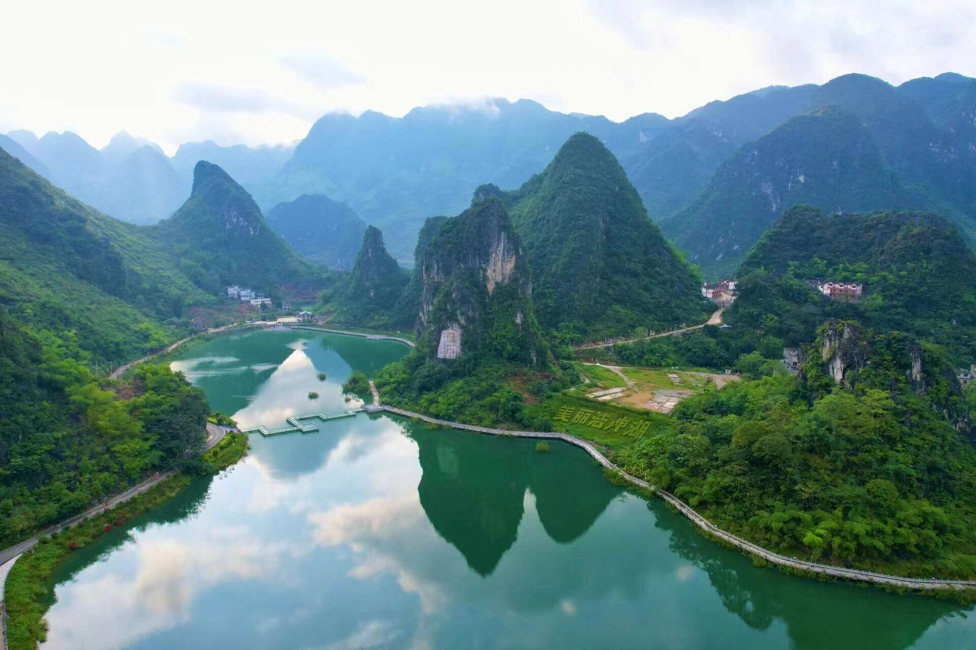 给自己三天时间,绝对够充足,而且能玩的很深度了.