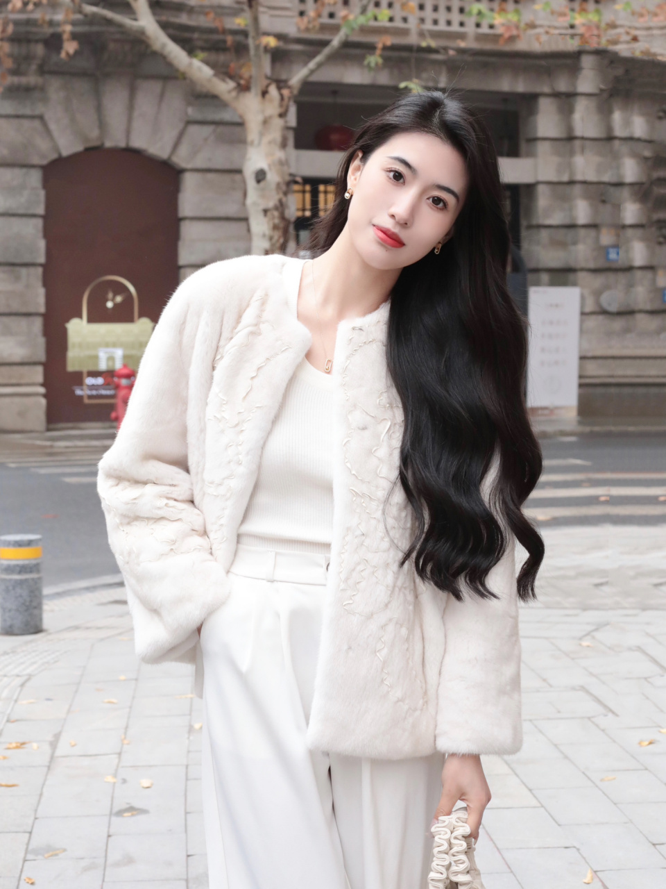 软fufu的皮草给冬天增添了一丝温暖 	 91皮草:kopenhagen fur i