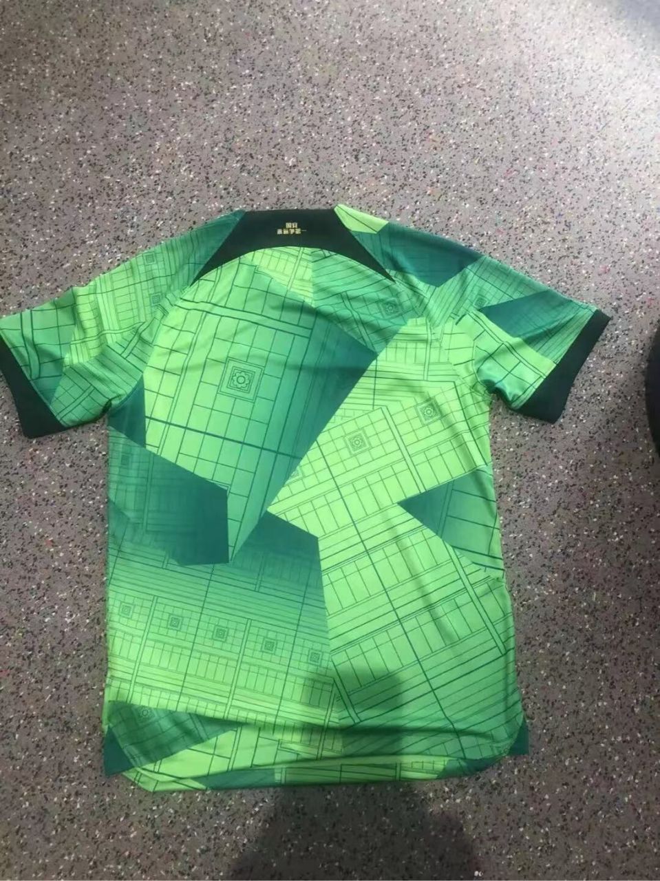 北京国安2023赛季全新主场球衣实物曝光 无队徽版.