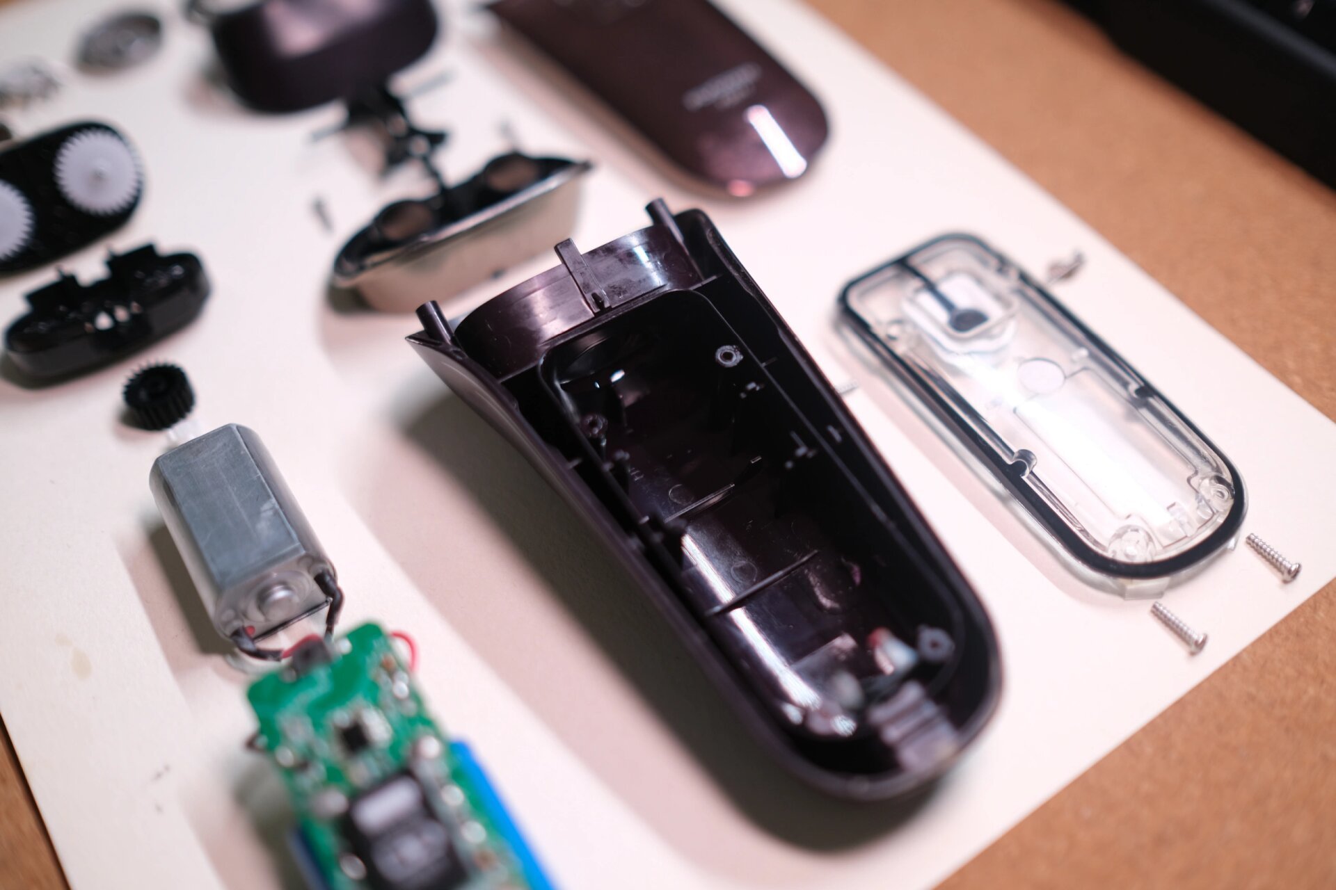 拆,拆解,拆解飞科剃须刀fs871 有什么办法把这些零件固定在一个平板上