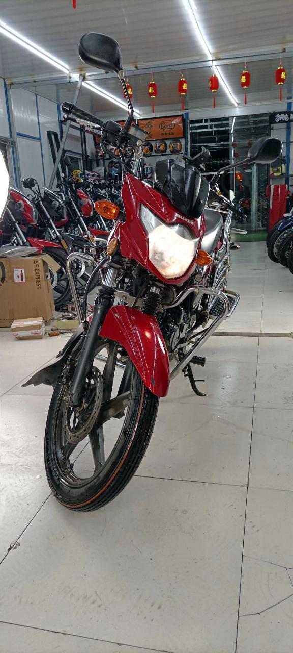 轻骑铃木g r 150