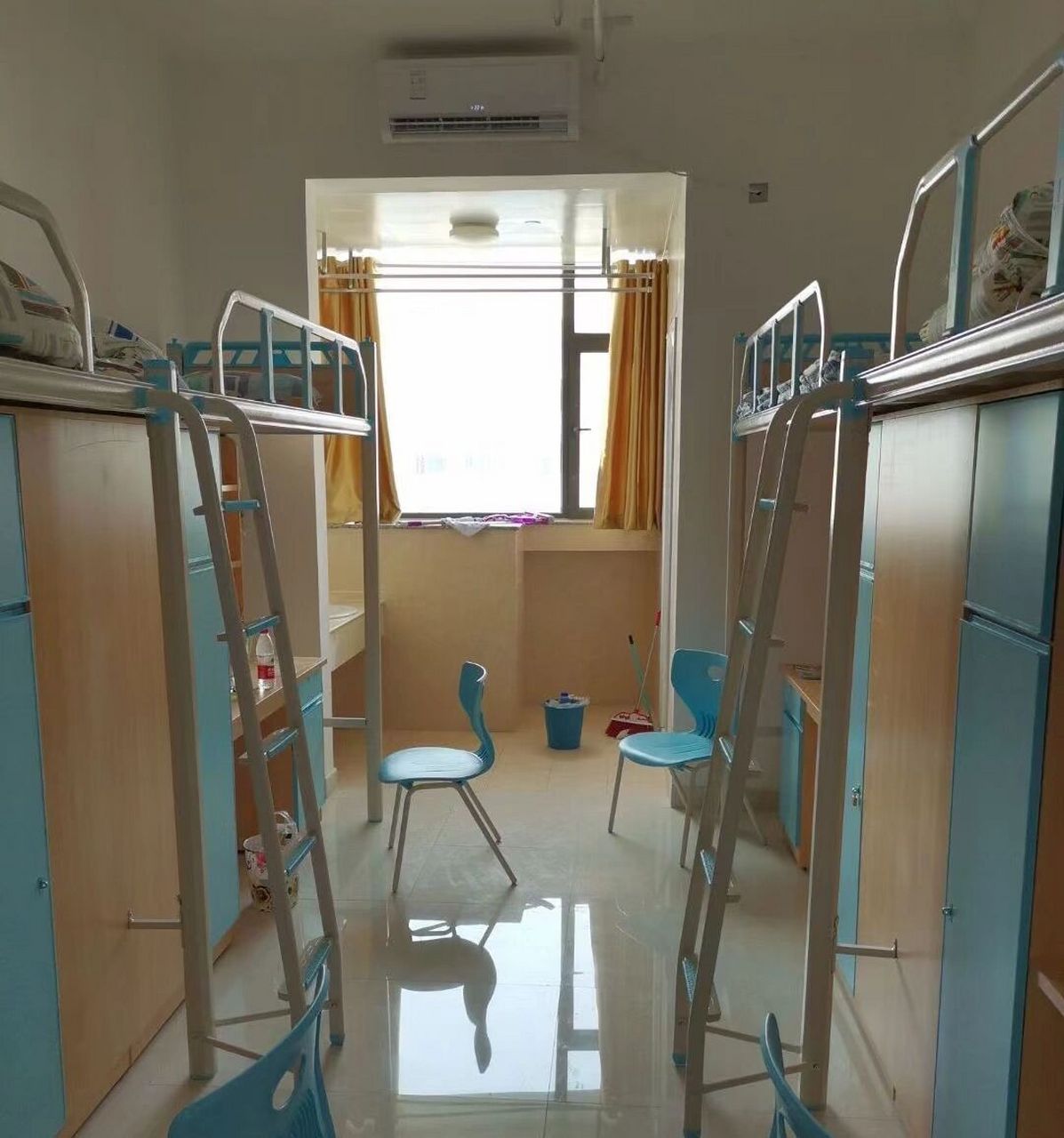 合肥职业技术学院宿舍    经常有人问宿舍长啥样,p1是女寝p2是男寝(汇