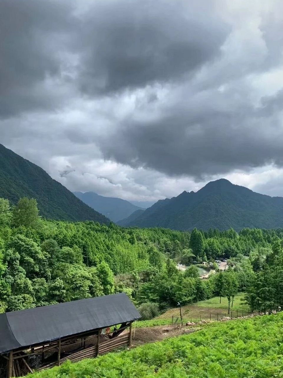 崇州鸡冠山攻略7515 首先,如果去鸡冠山最好4-6人,两个人最好不要