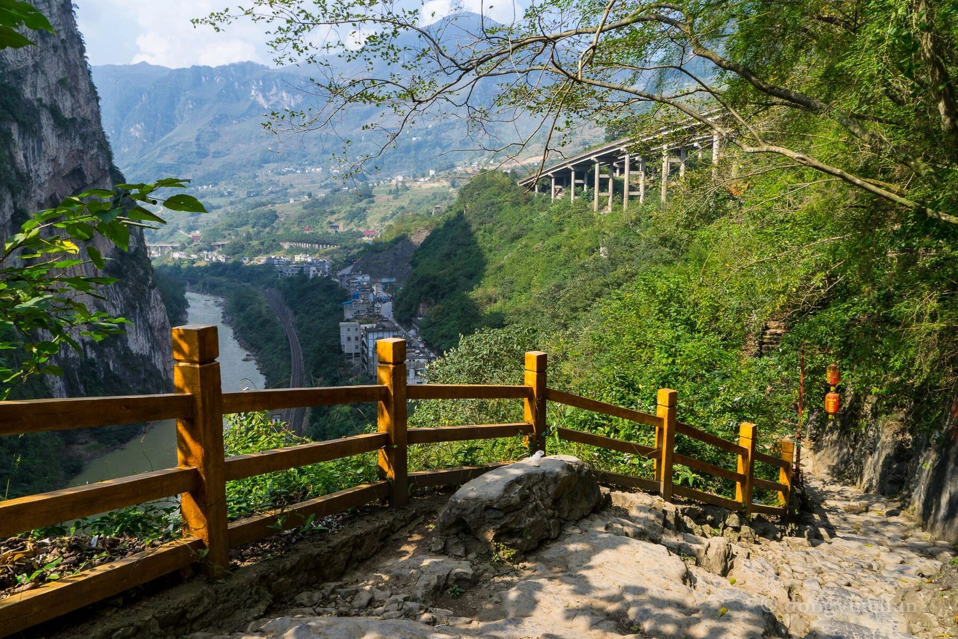 云南昭通 | 由蜀入滇第一关——豆沙关 从盐津去宜宾时路过豆沙关,沿