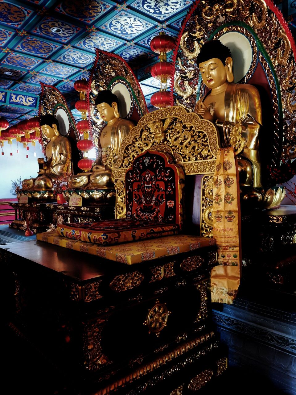 沈阳 | 向阳古刹 96向阳寺为明代古刹,座落于棋盘山北麓的秀湖风景