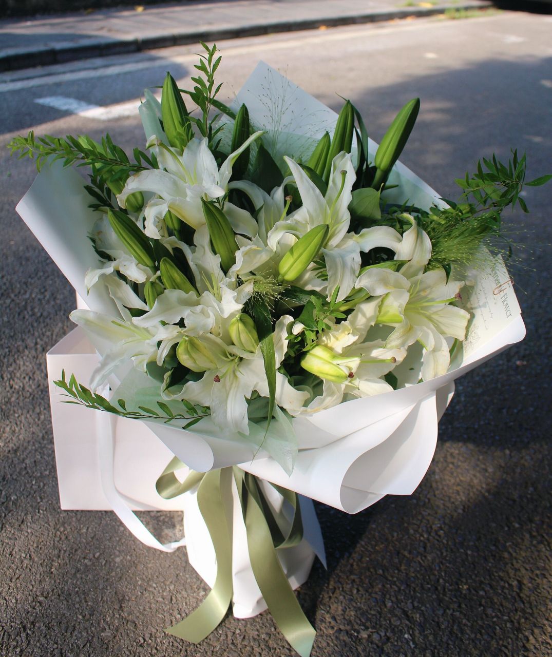 百年好合花束|白百合 送给新人的白百合花束 佳偶天成 永结同心