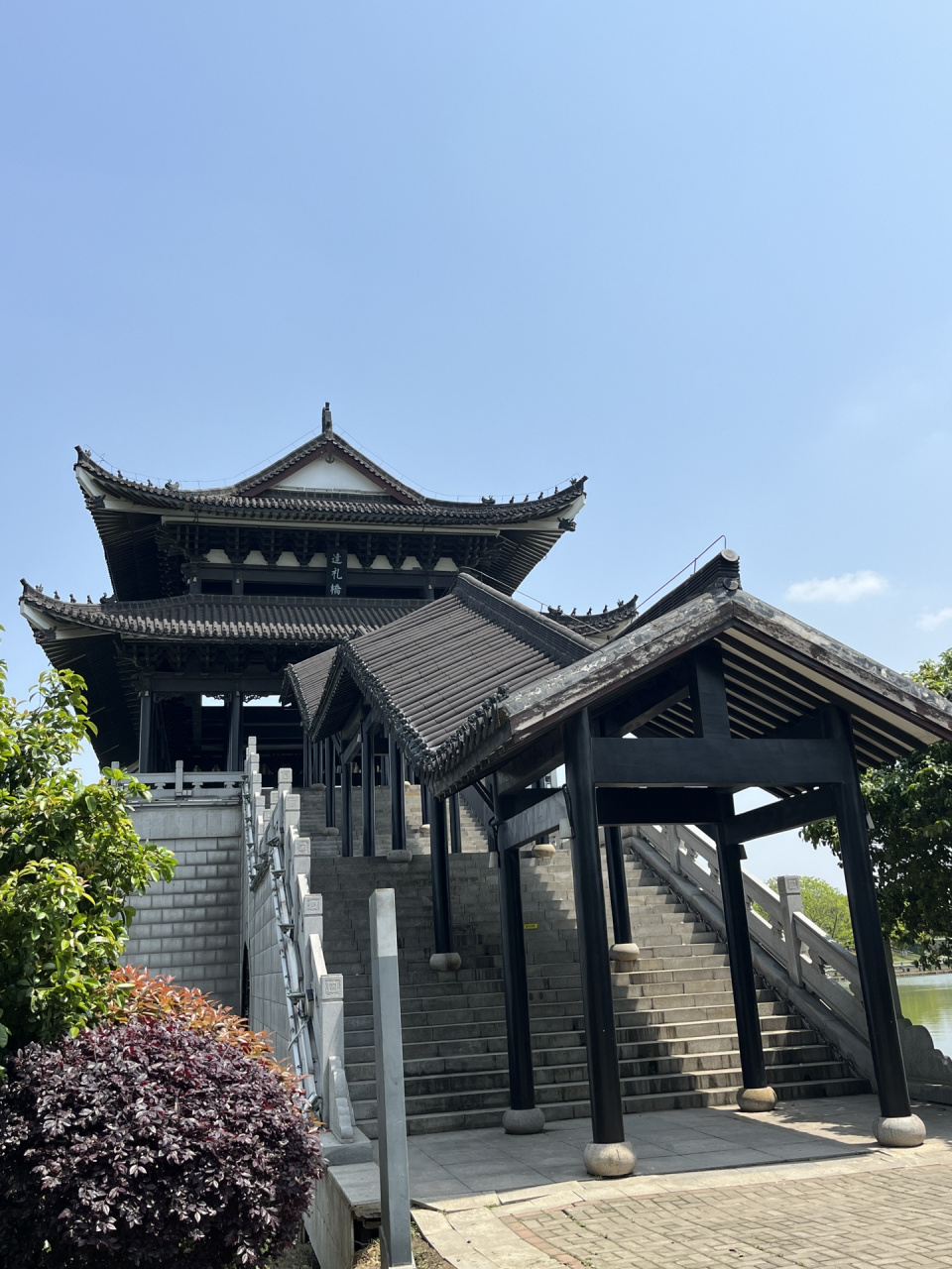 99湘潭九华湖·德文化公园 地址:湘潭市雨湖区沿江北路 (距湘大11