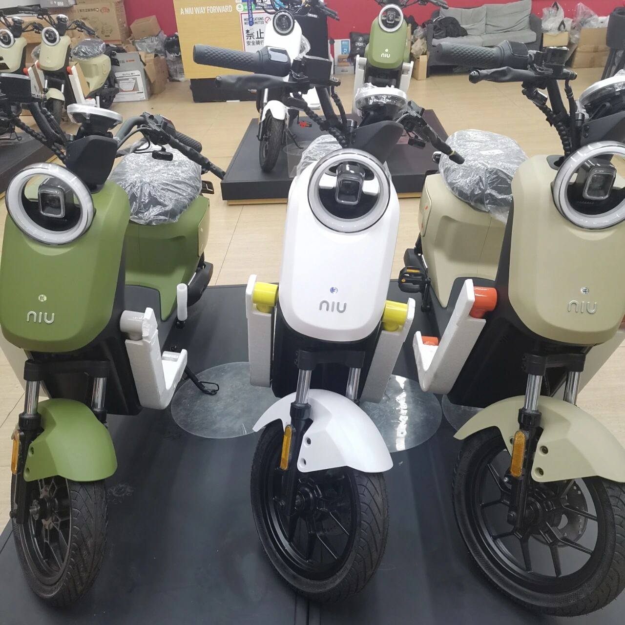 小牛电动车01 小牛电动车uqi系列2022新款 颜色:沙漠黄,珍珠白,山野