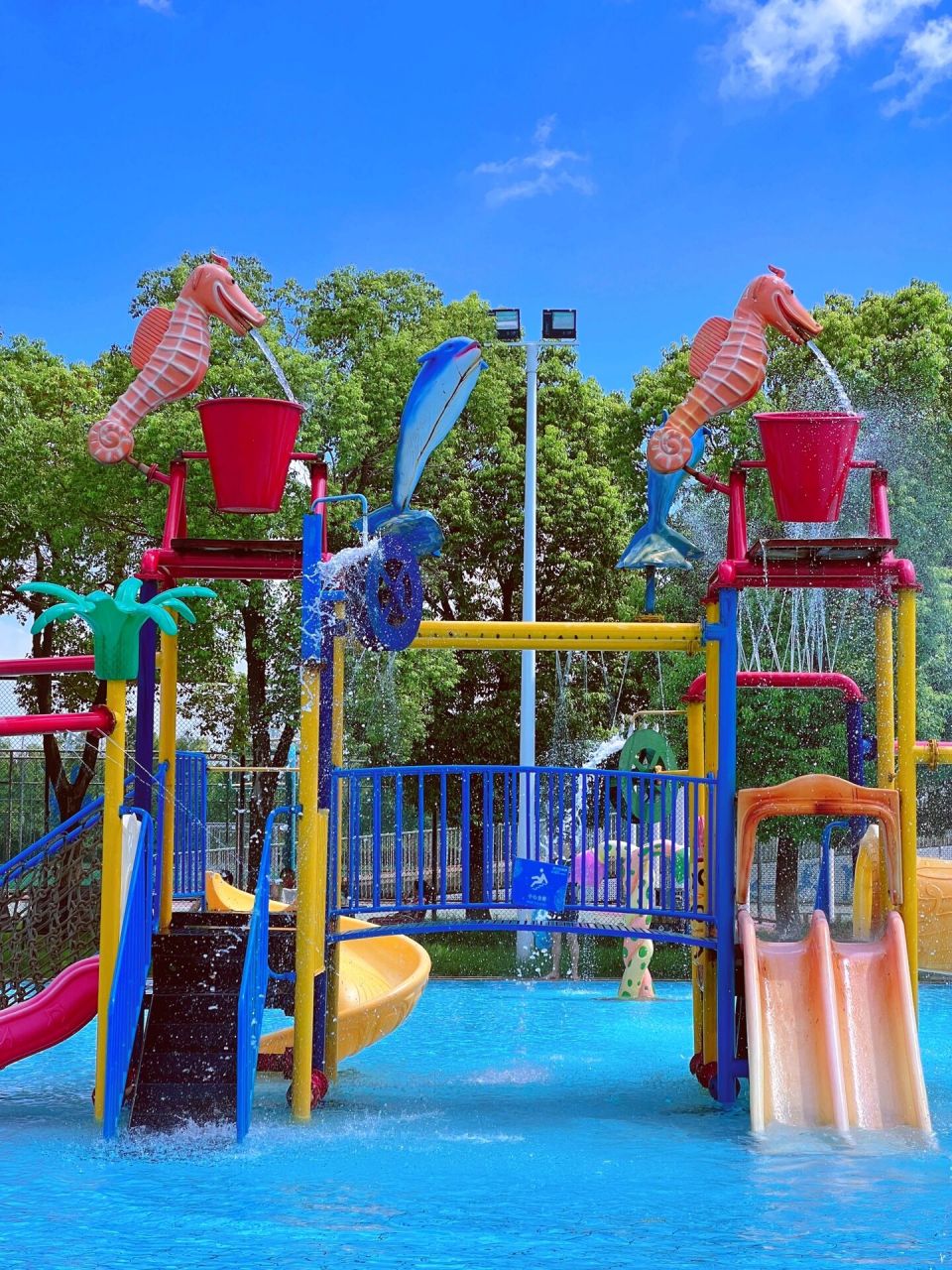 扬州|宝藏游泳77玩水圣地(水上乐园免费6015) 谁能想到游泳馆的