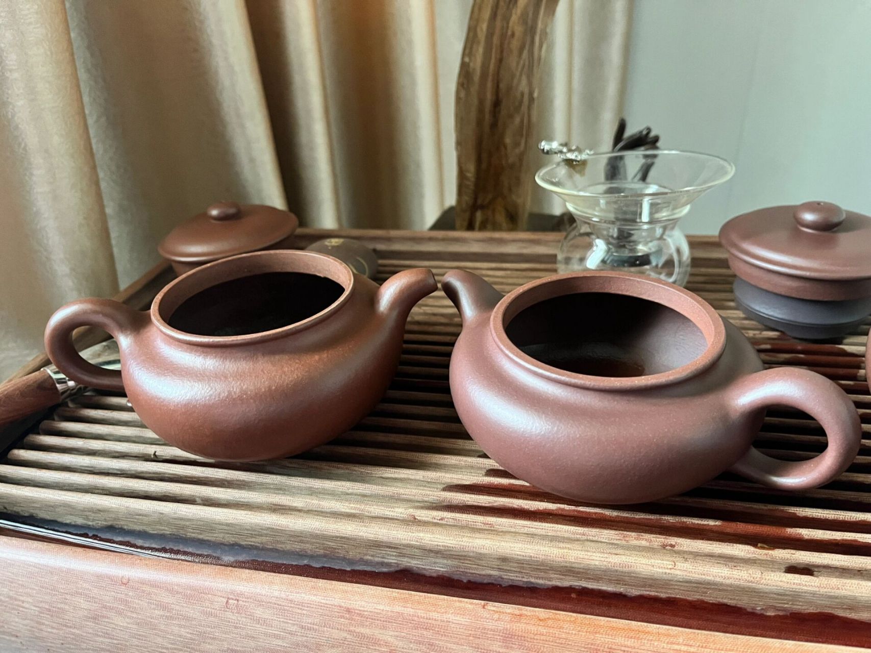 底槽清&紫泥最直观的对比 紫泥挺好玩的,会越养越深,但没有对比就没有