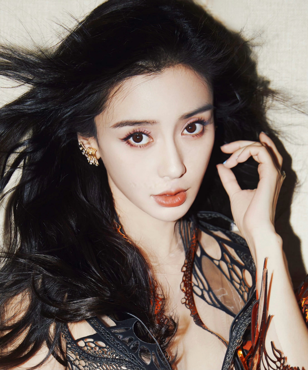 【angelababy迪丽热巴刘亦菲珠宝大片】 贵气美丽的内娱女明星们～好