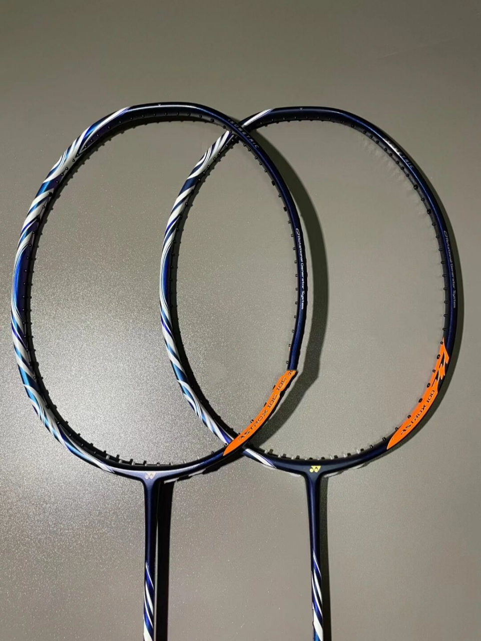 精定直供版尤尼克斯天斧100zz藏青色,400元,3/4u,jp/ch版本可选,平衡