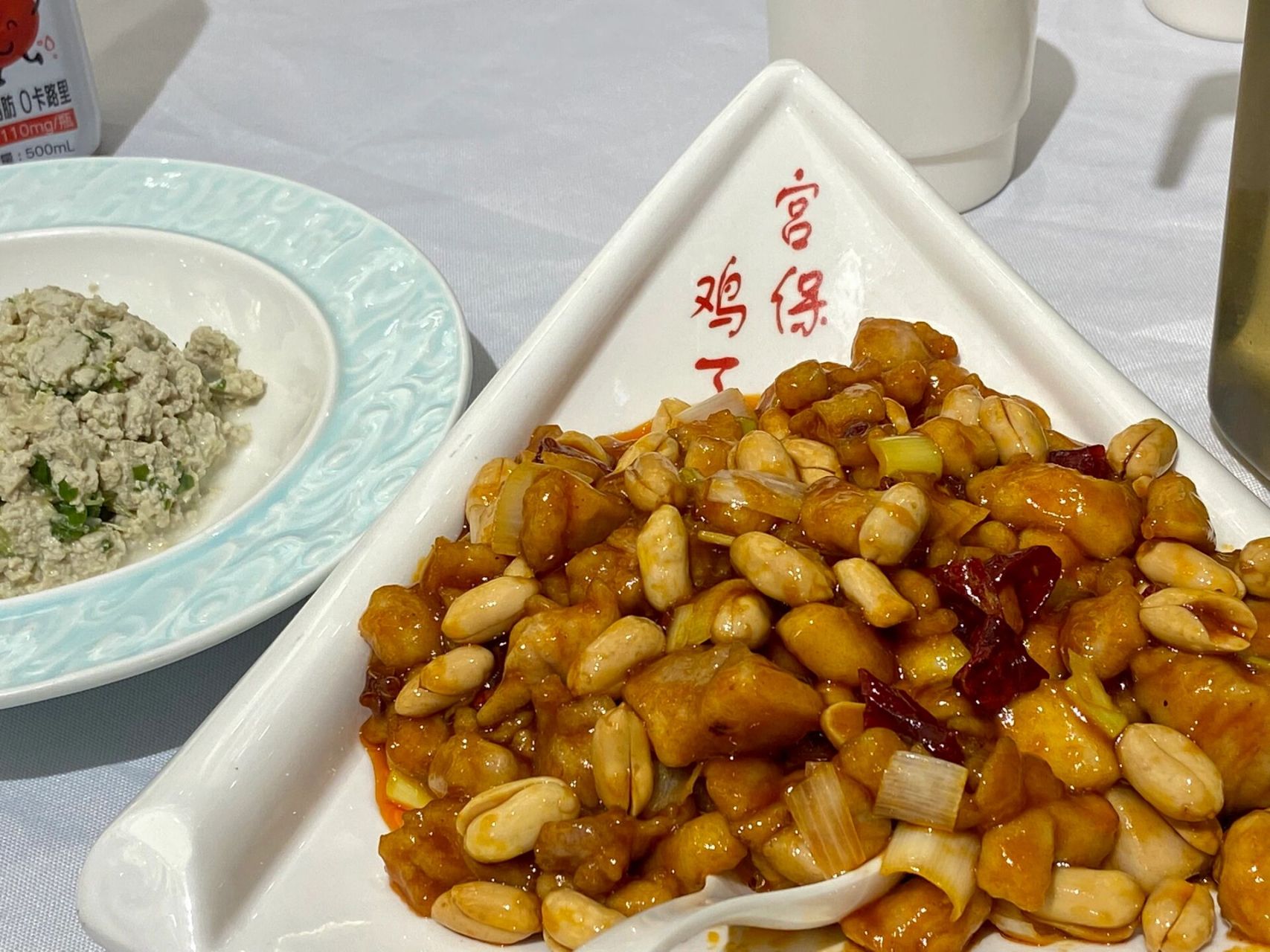 北京美食-峨嵋酒家 招牌菜:宫保鸡丁和鱼香肉丝 90:大概人均6077