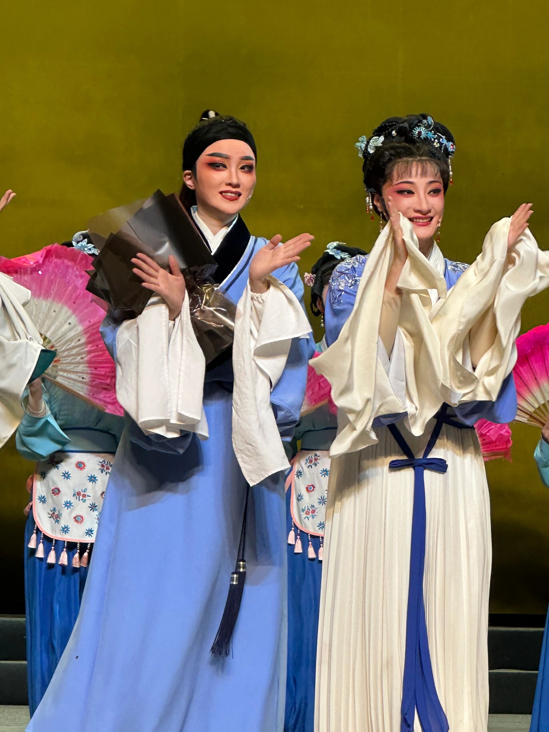 宁波市小百花越剧团《追鱼》 宁波市小百花越剧团《追鱼》 67很甜的