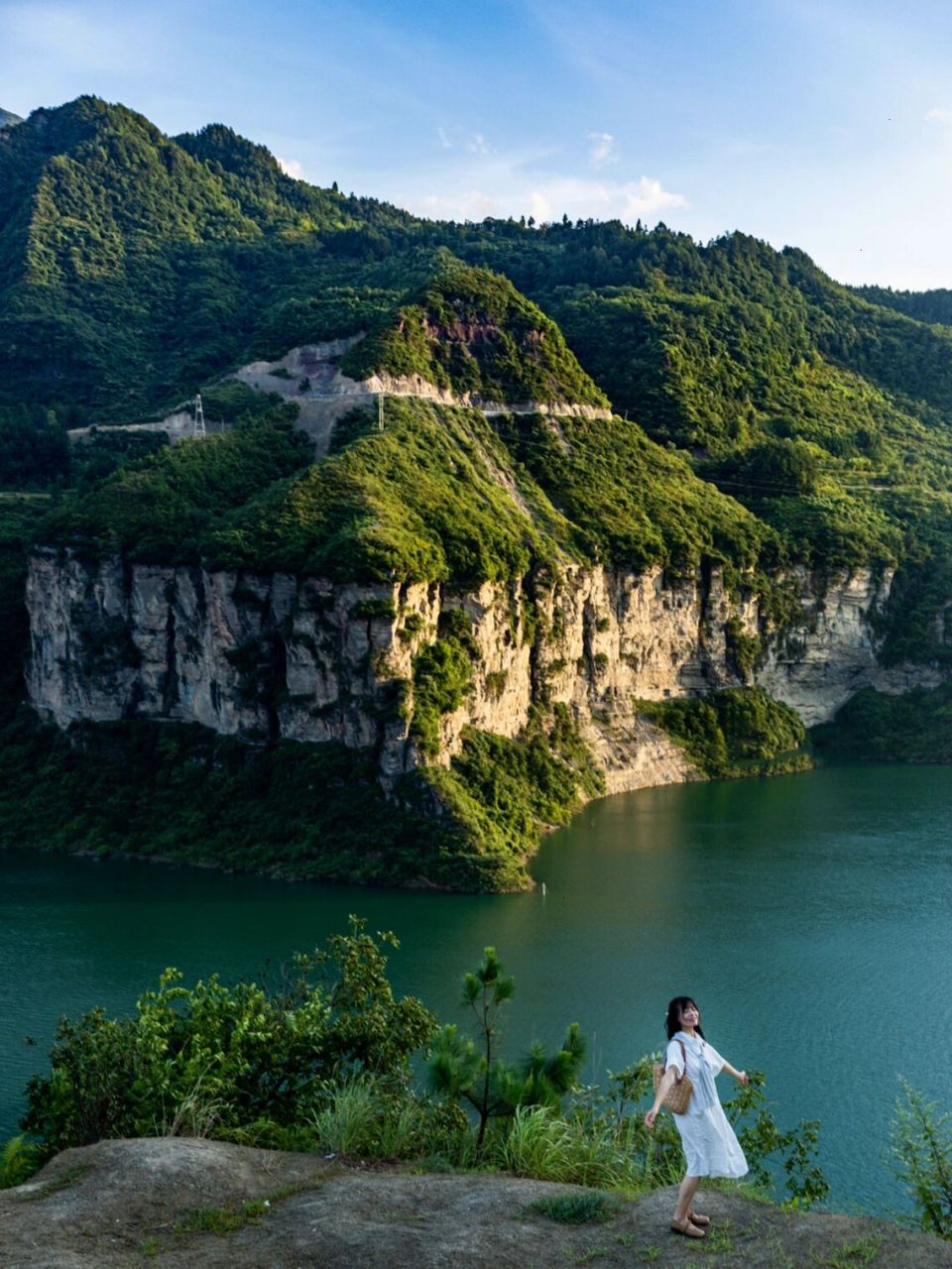 南川金山湖|峡谷 湖泊 夕阳|人少免费景美 去南川洪湖村耍水返程,路过