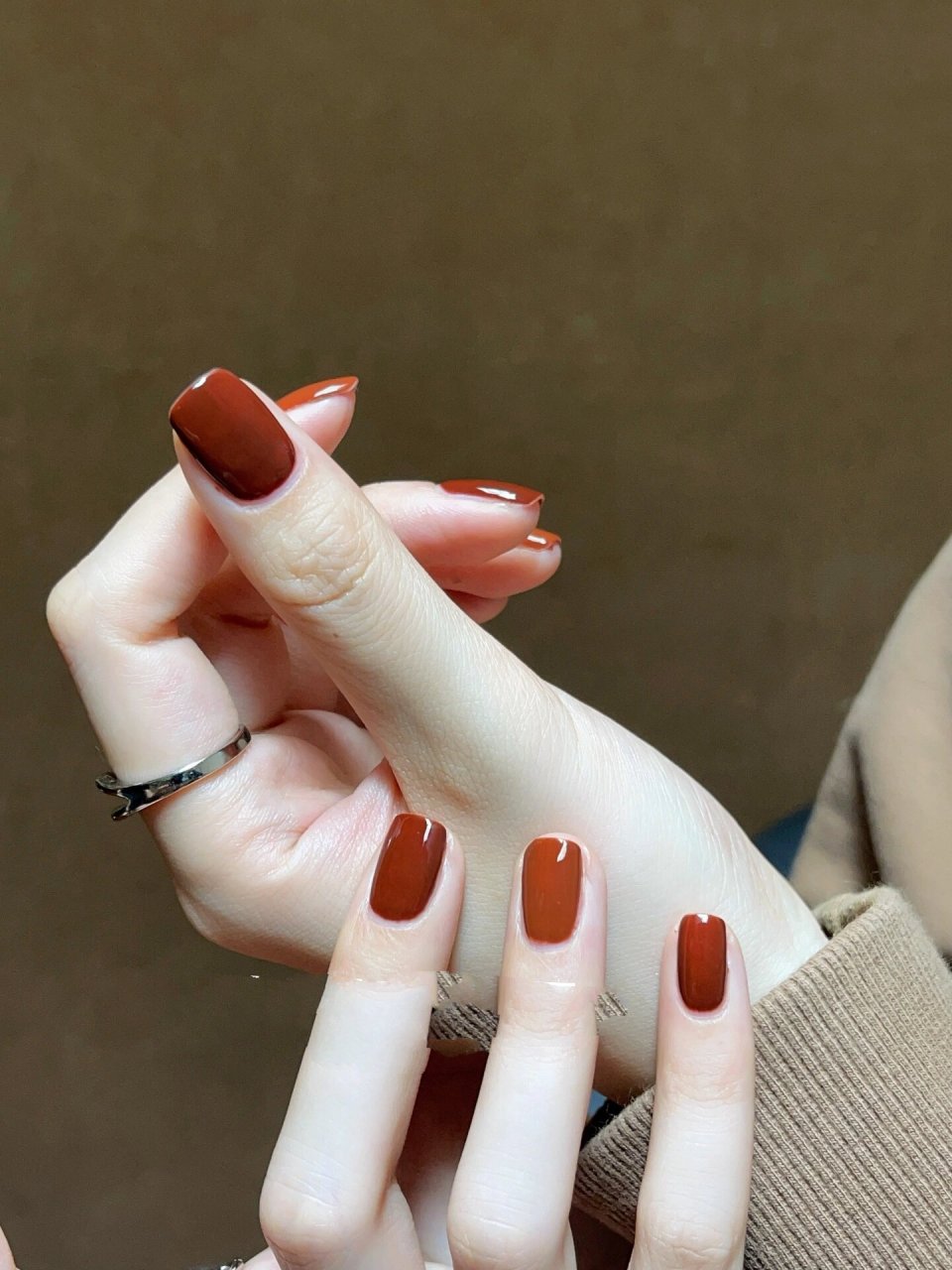美拉德配色92秋日撞色美甲 简约显白 78图片是涂2层的效果 大家