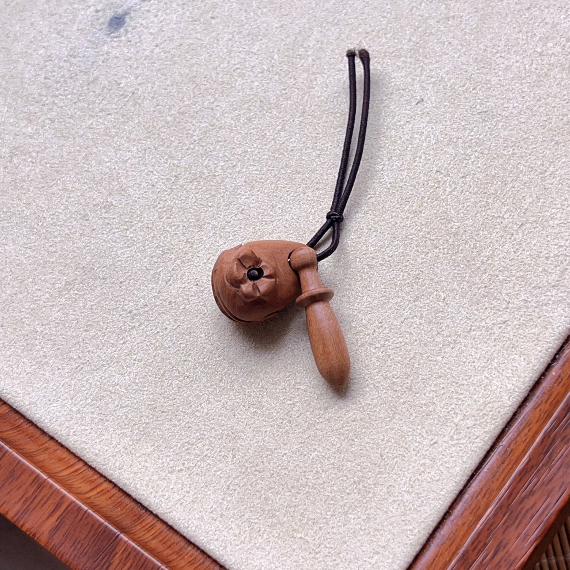 天然桃木雕刻,木鱼小挂件